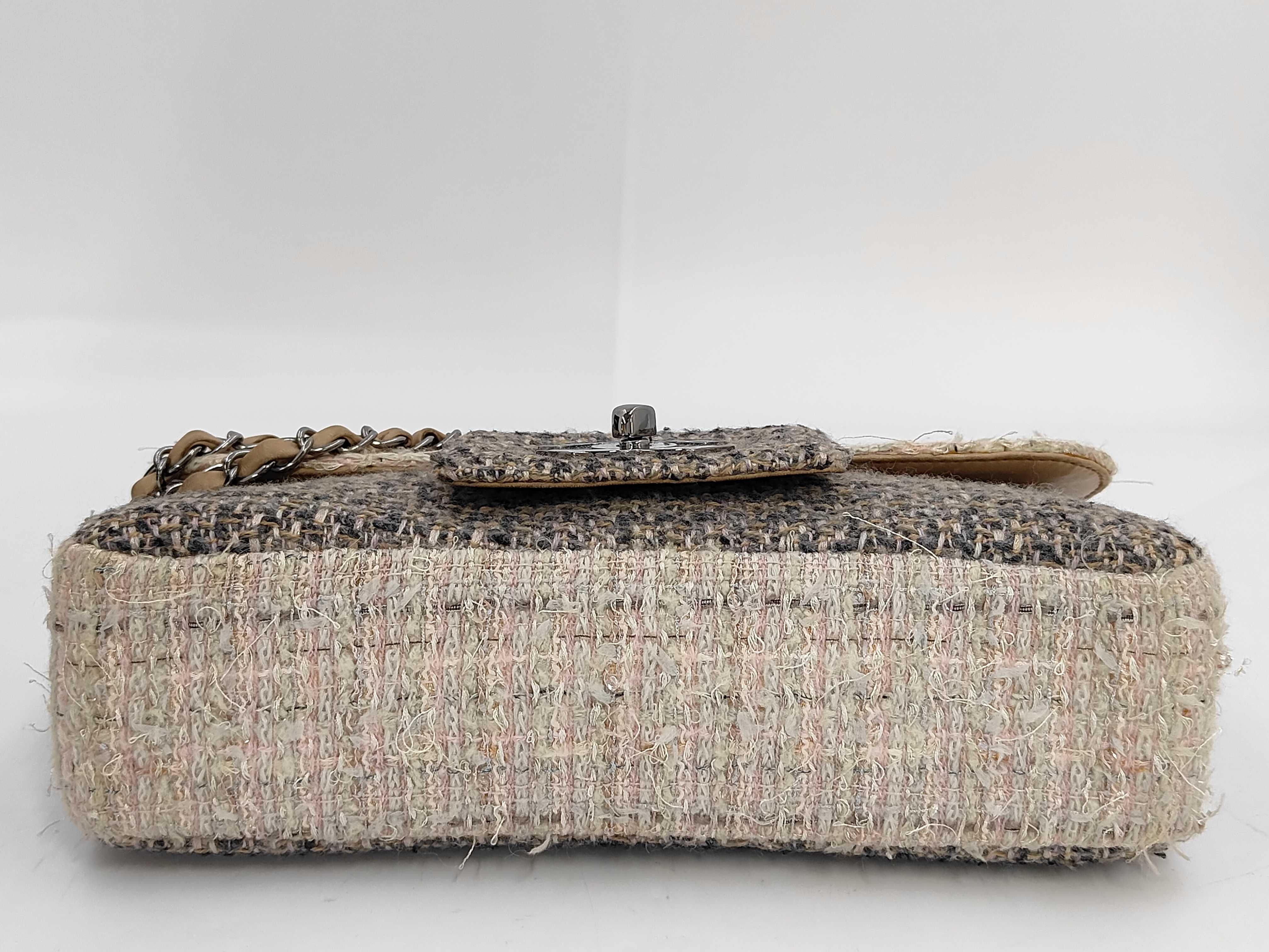 Tweed Chain Bag Shoulder Bag — view 4