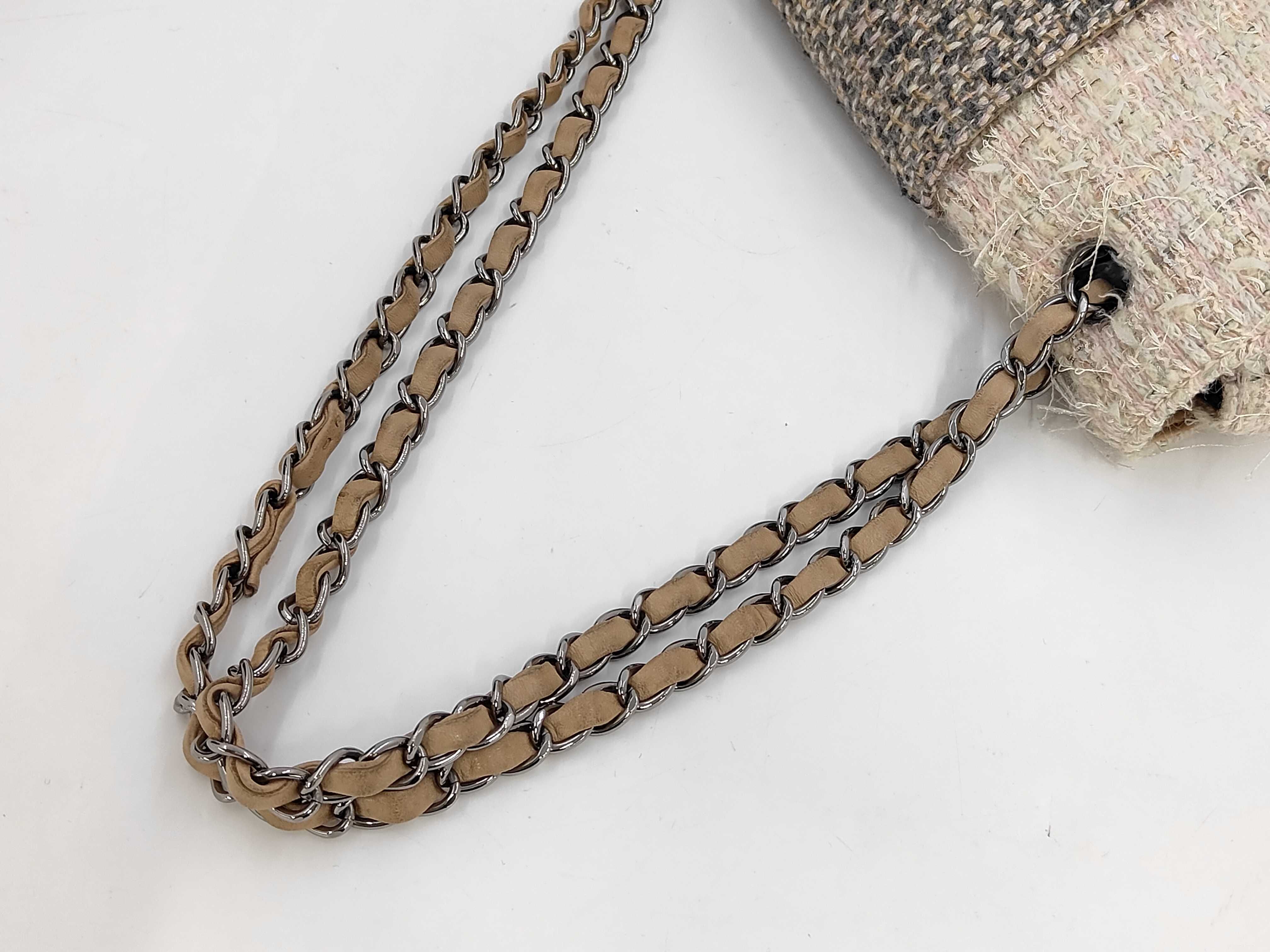 Tweed Chain Bag Shoulder Bag — view 5