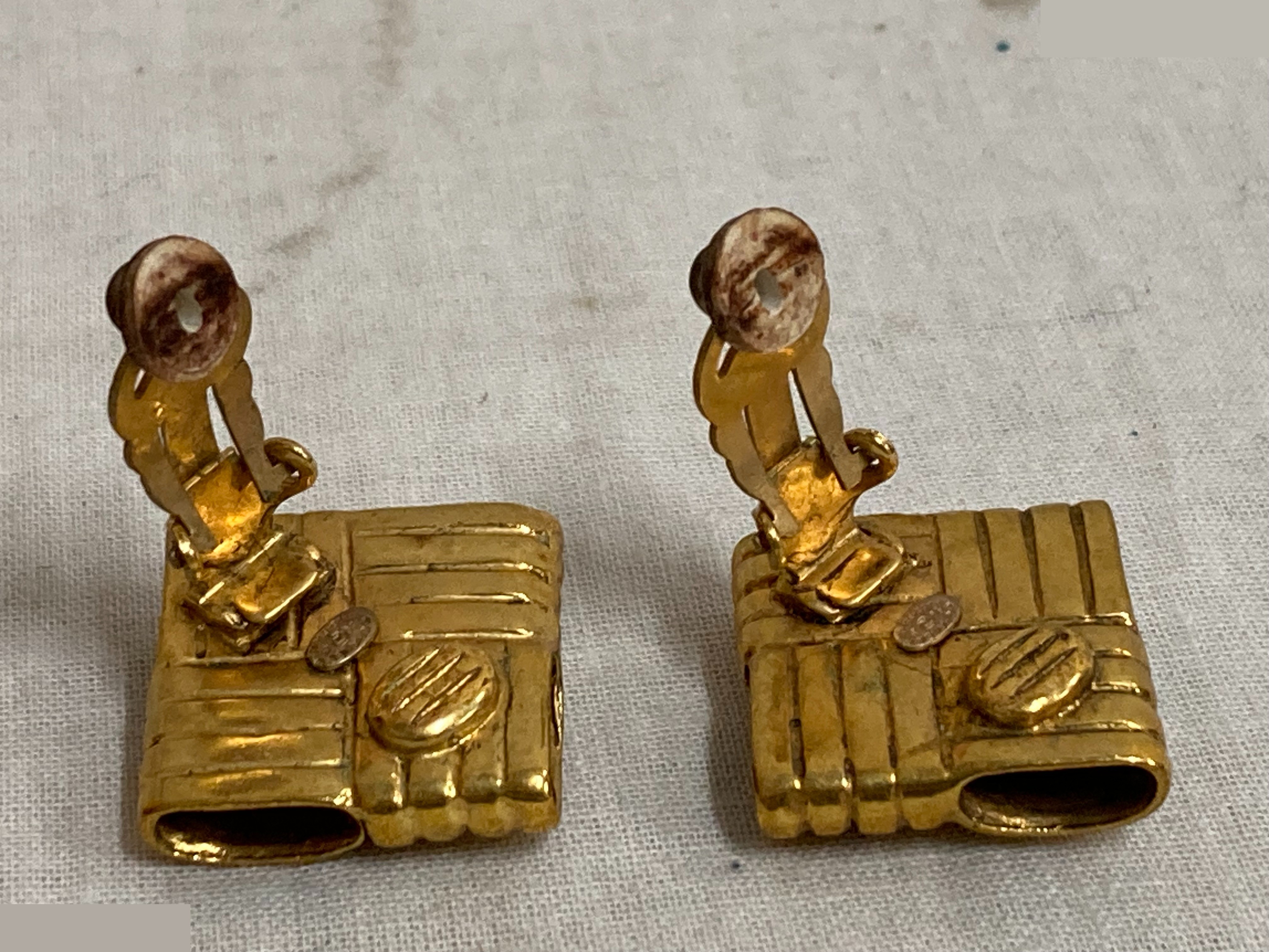 earrings — view 2