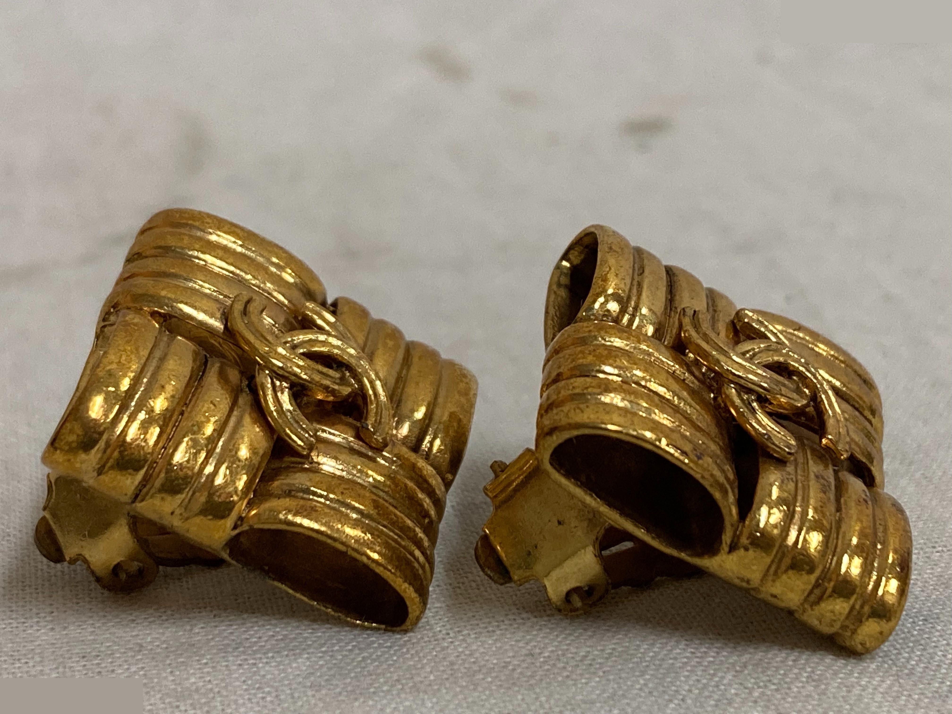 earrings — view 3