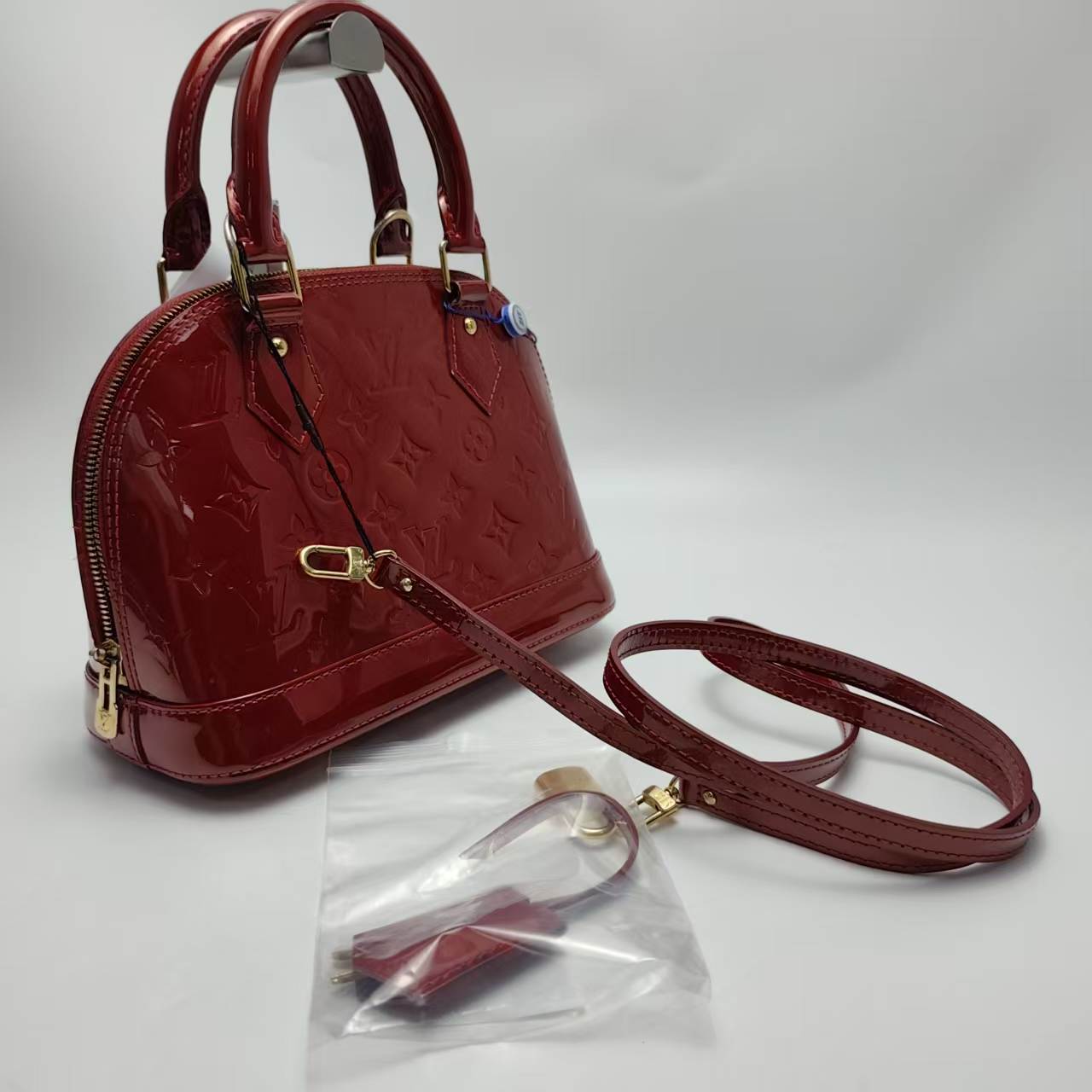 【*Shipped from: China*】LOUIS VUITTON Patent Leather Shoulder Bag — view 2