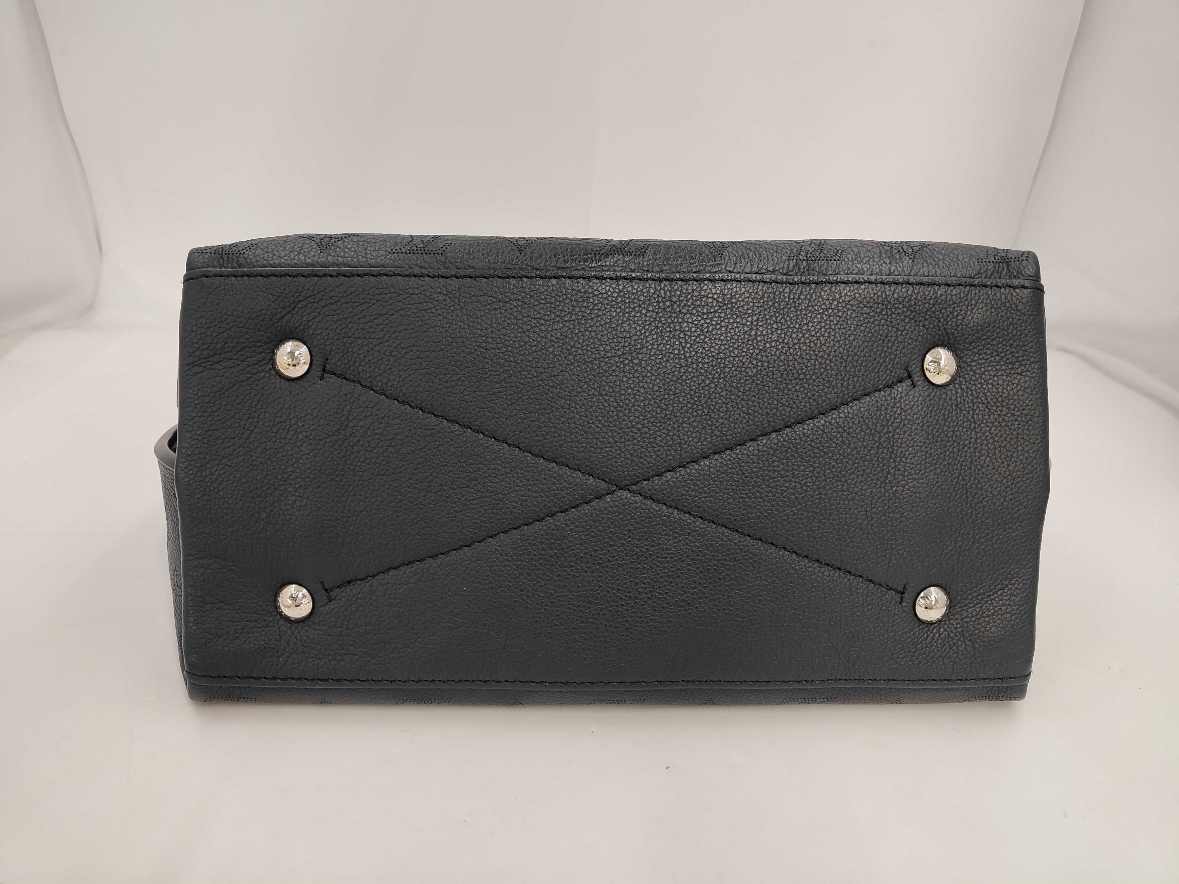 Mahina Carmel Hobo Black Tote Bag — view 4