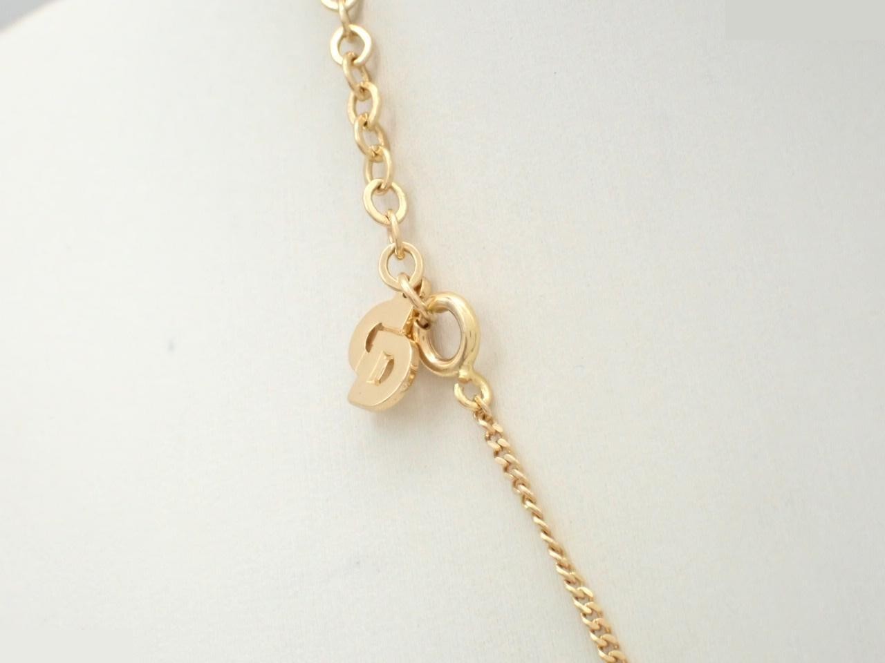 gold — view 2