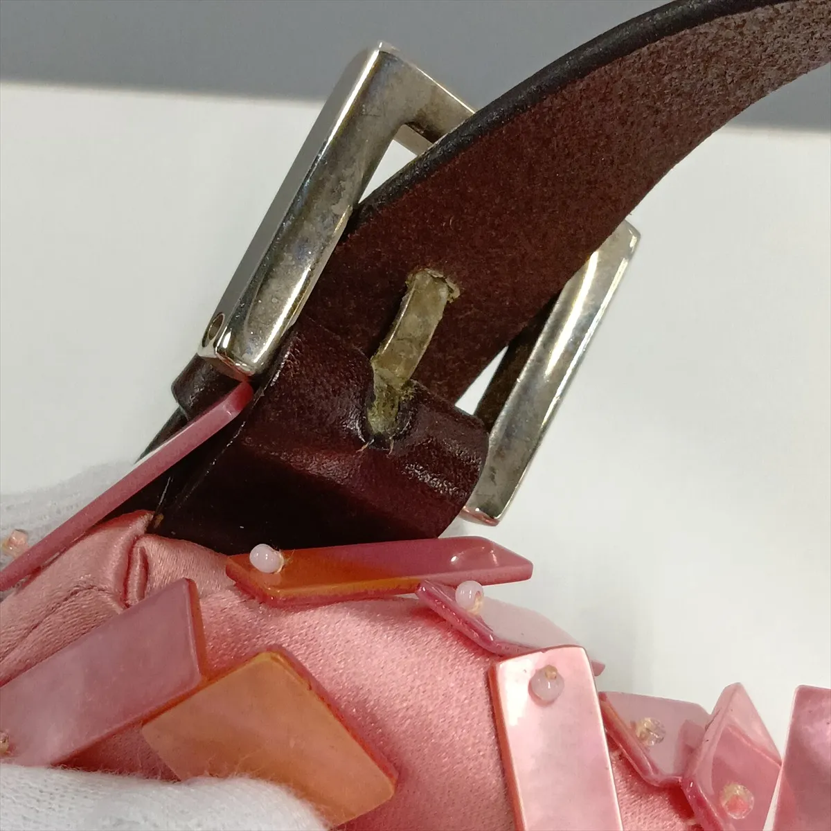 [Individually packaged] Fendi Mamma Bucket Satin x Leather x Shell Shoulder Bag Pink — view 12