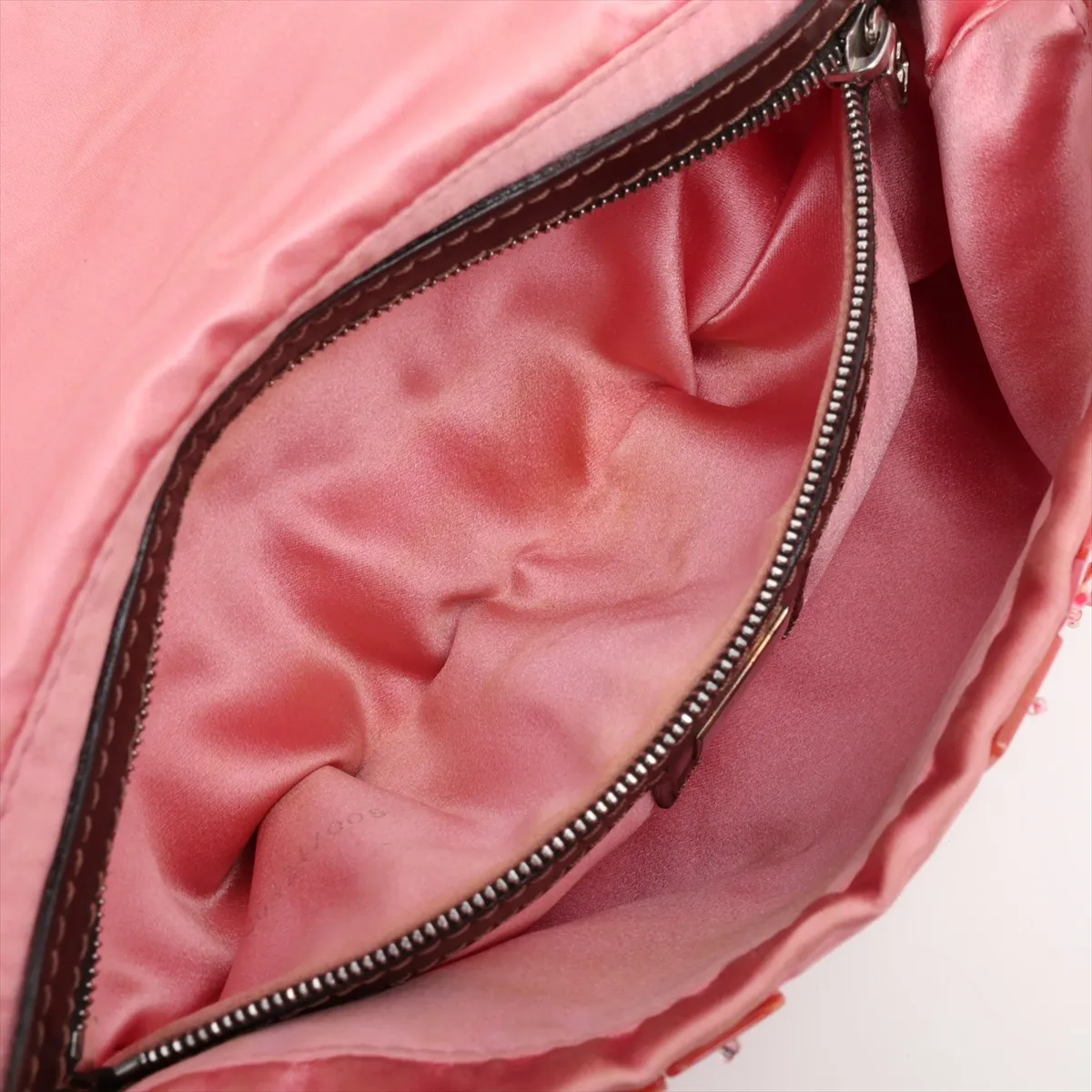 [Individually packaged] Fendi Mamma Bucket Satin x Leather x Shell Shoulder Bag Pink — view 7
