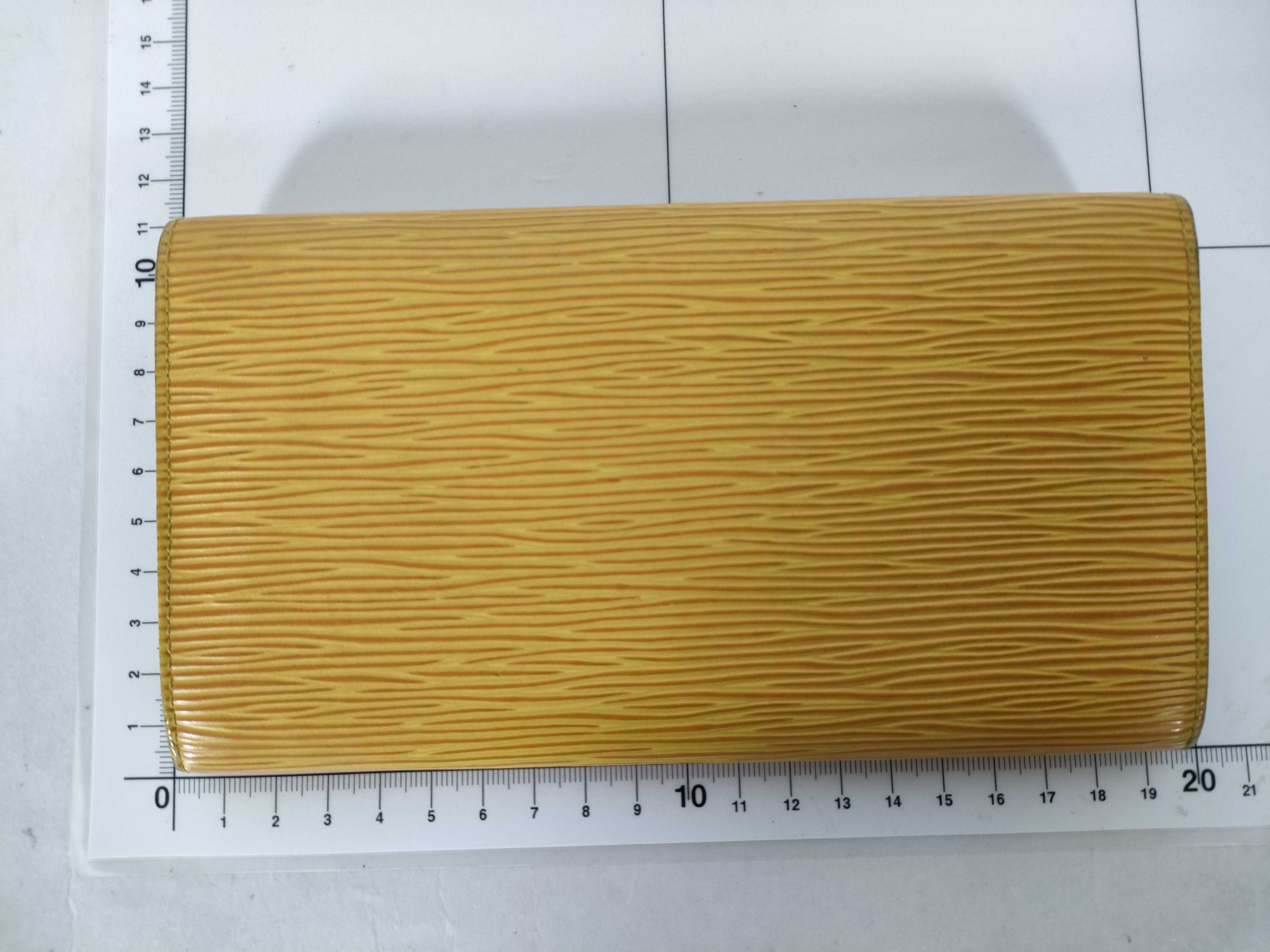Epi Leather Portemonnaie Credit Wallet — view 2