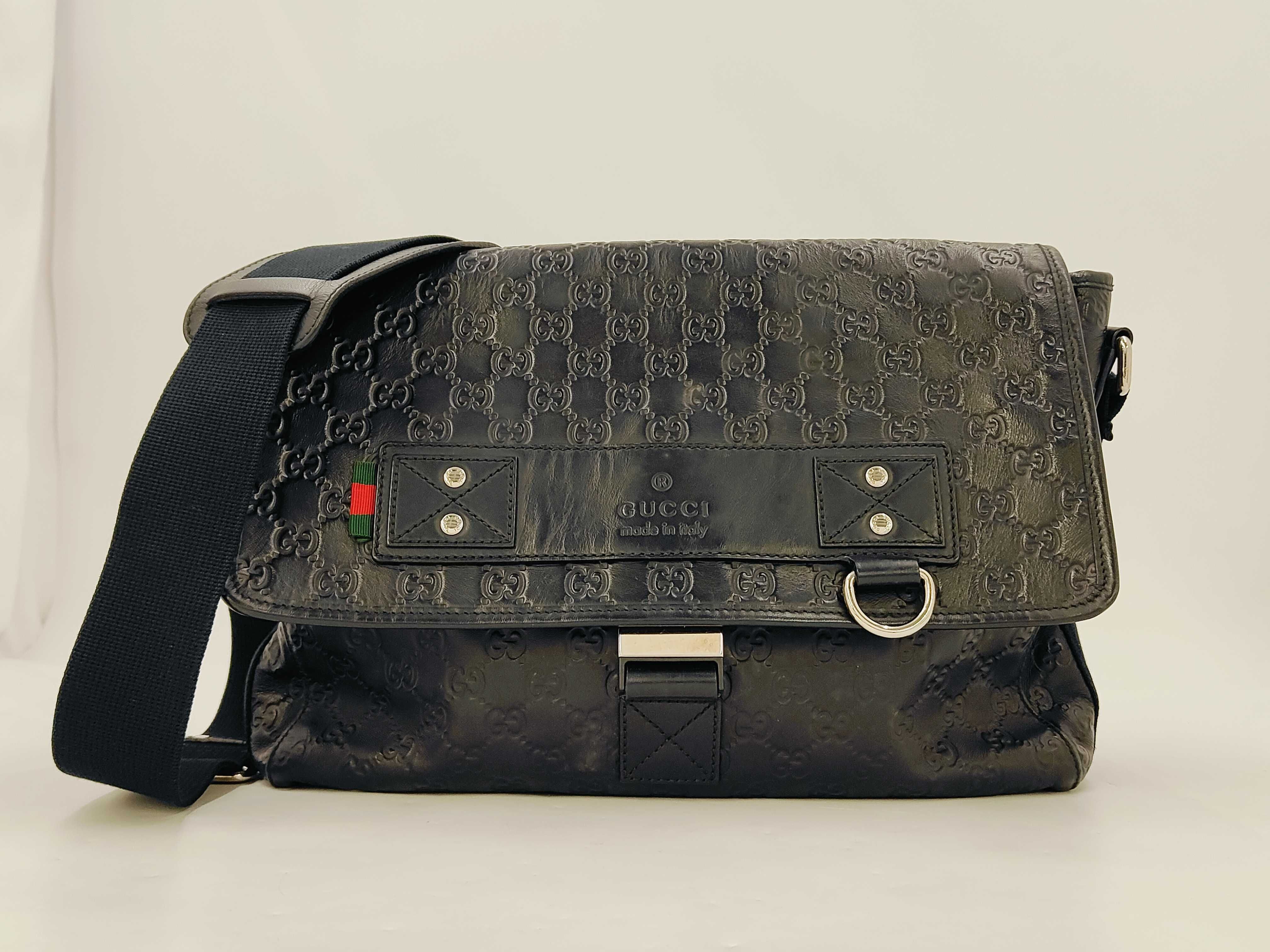 246067 Shima Leather Sherry Black Messenger Shoulder Bag