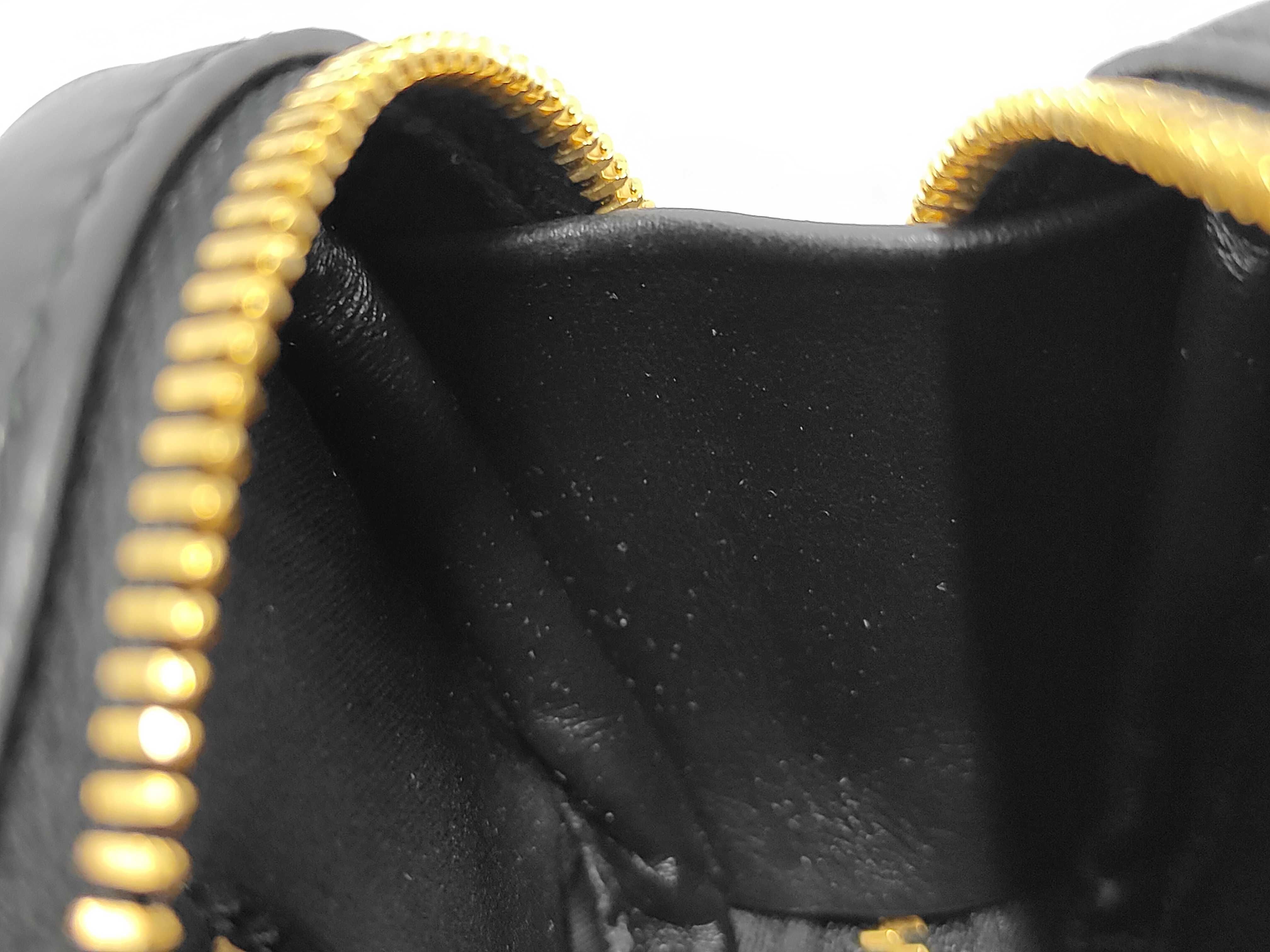 handbag, black leather handbag — view 11