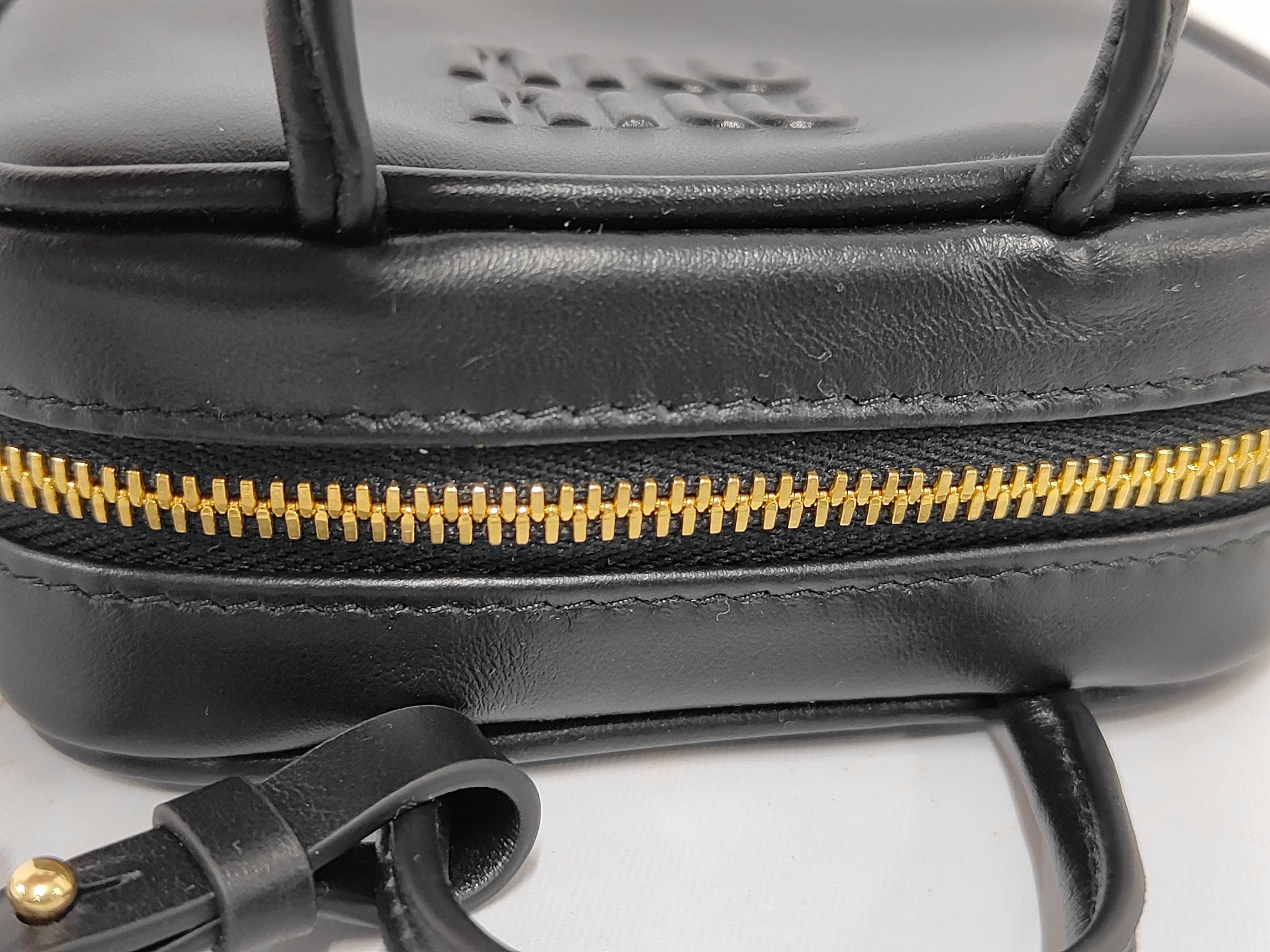 handbag, black leather handbag — view 7
