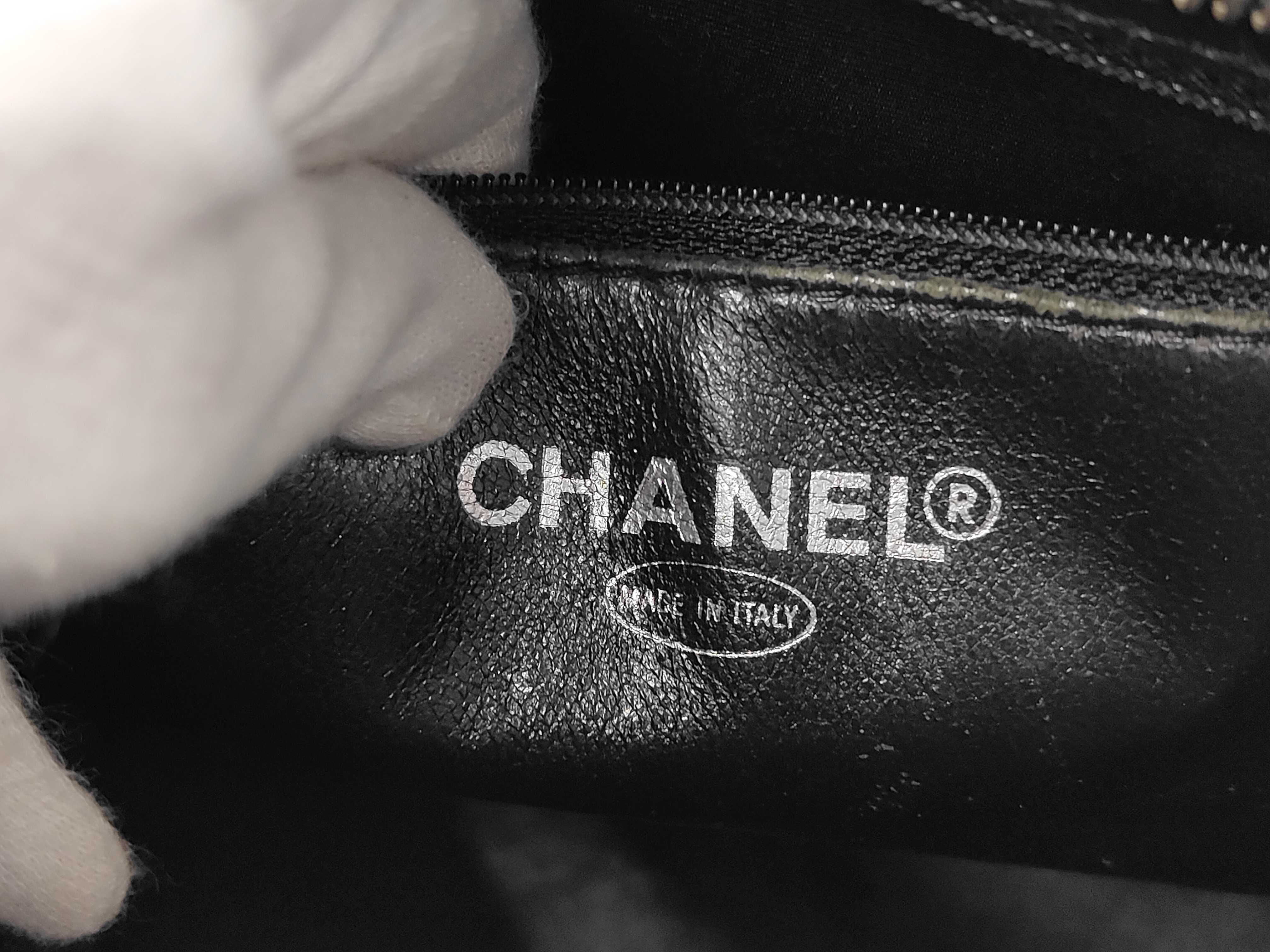 Reissue Tote Bag, Caviar Leather, Serial Number 6, with Card and Seal. — view 11