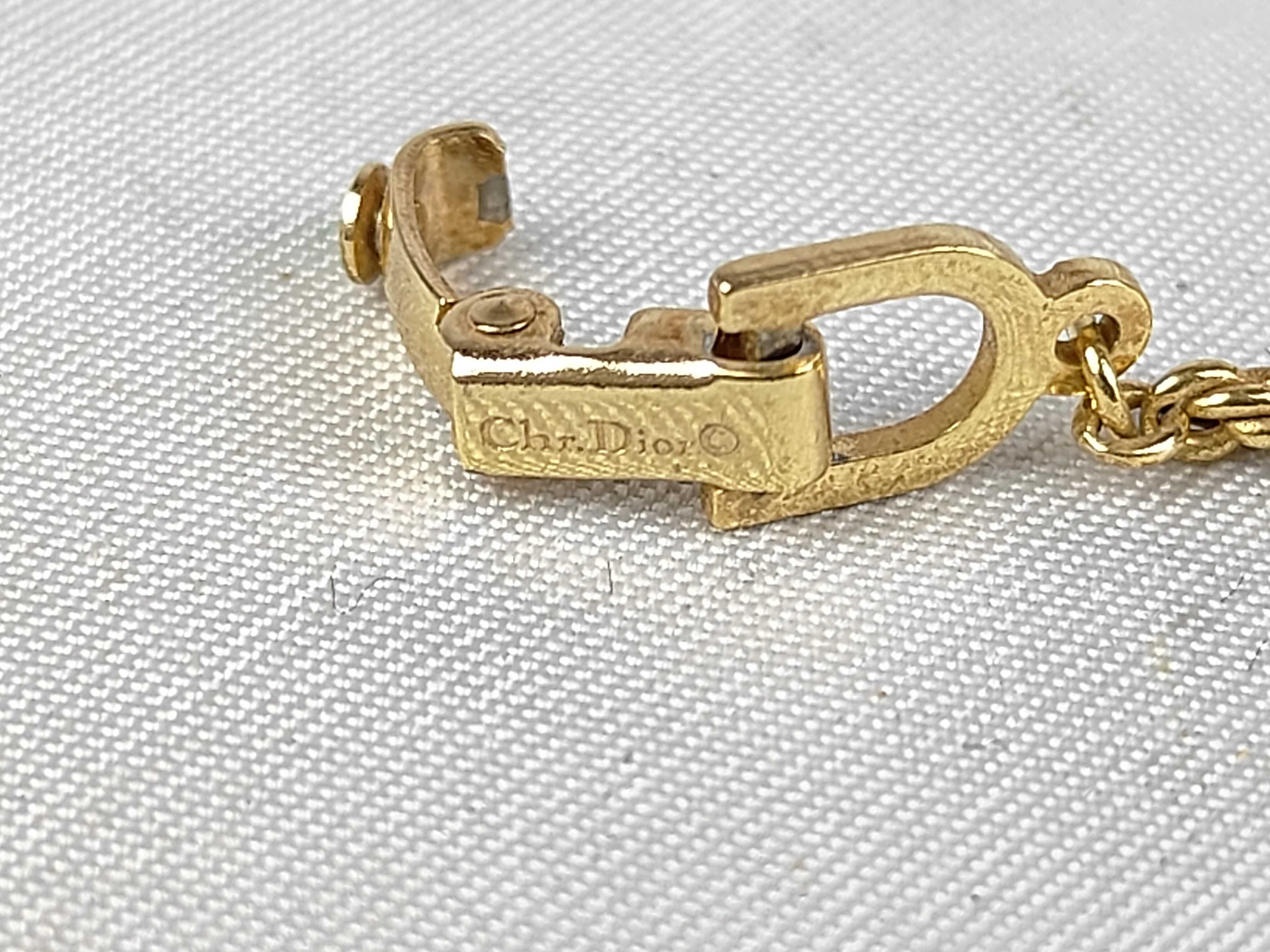 gold necklace with gemstones — view 7