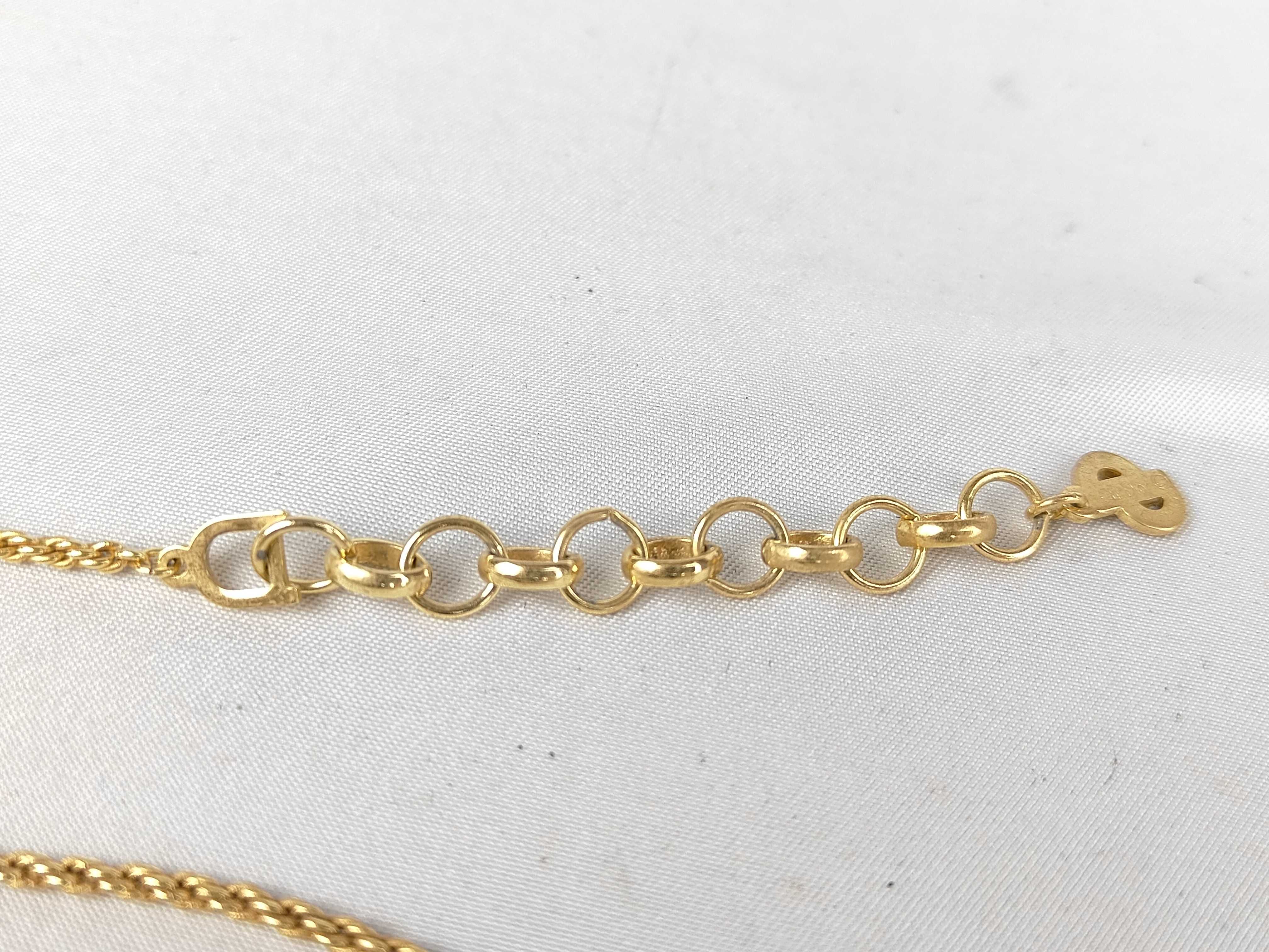 gold necklace with gemstones — view 10