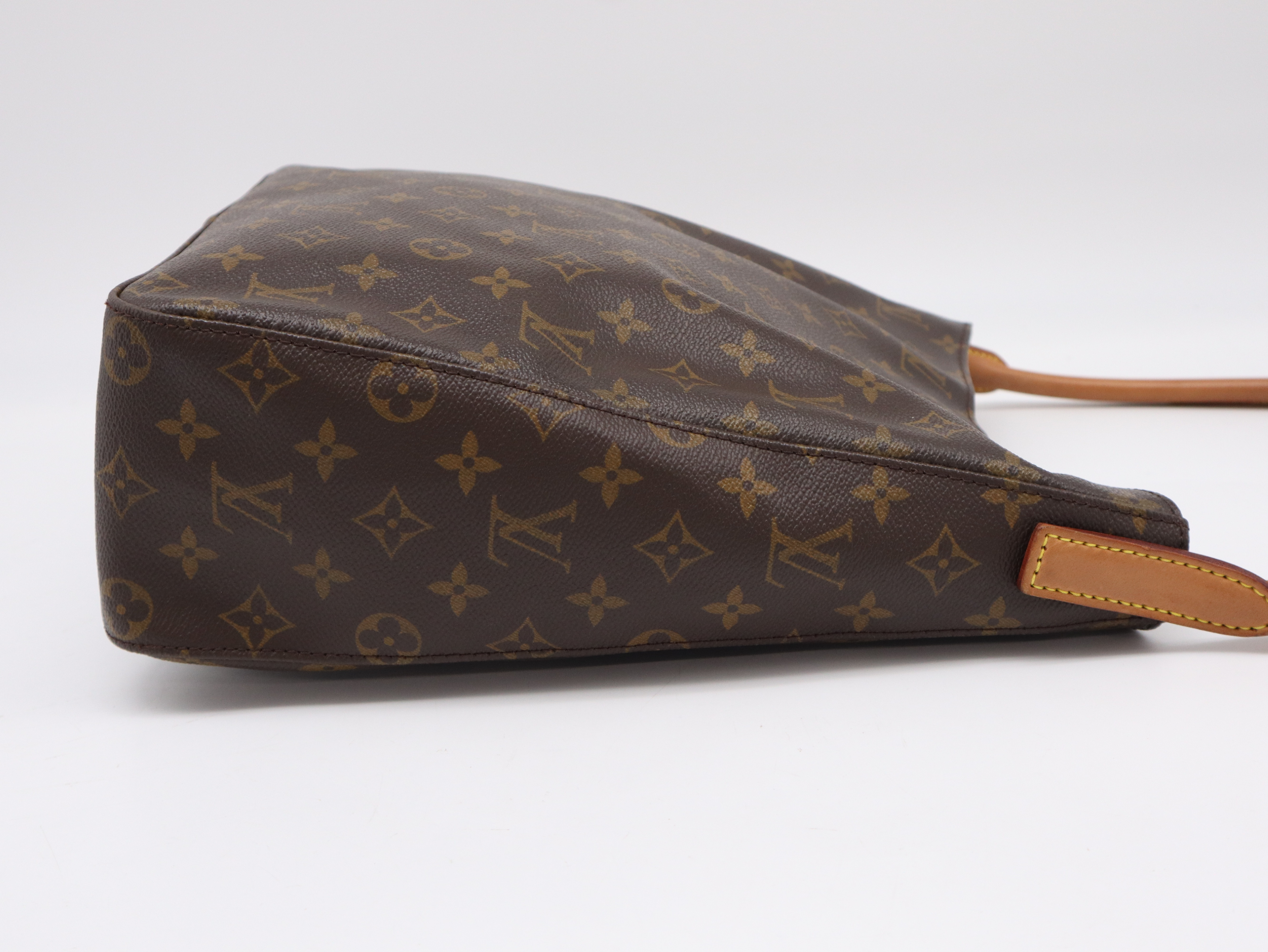 M51145 Monogram Looping GM Shoulder Bag — view 4