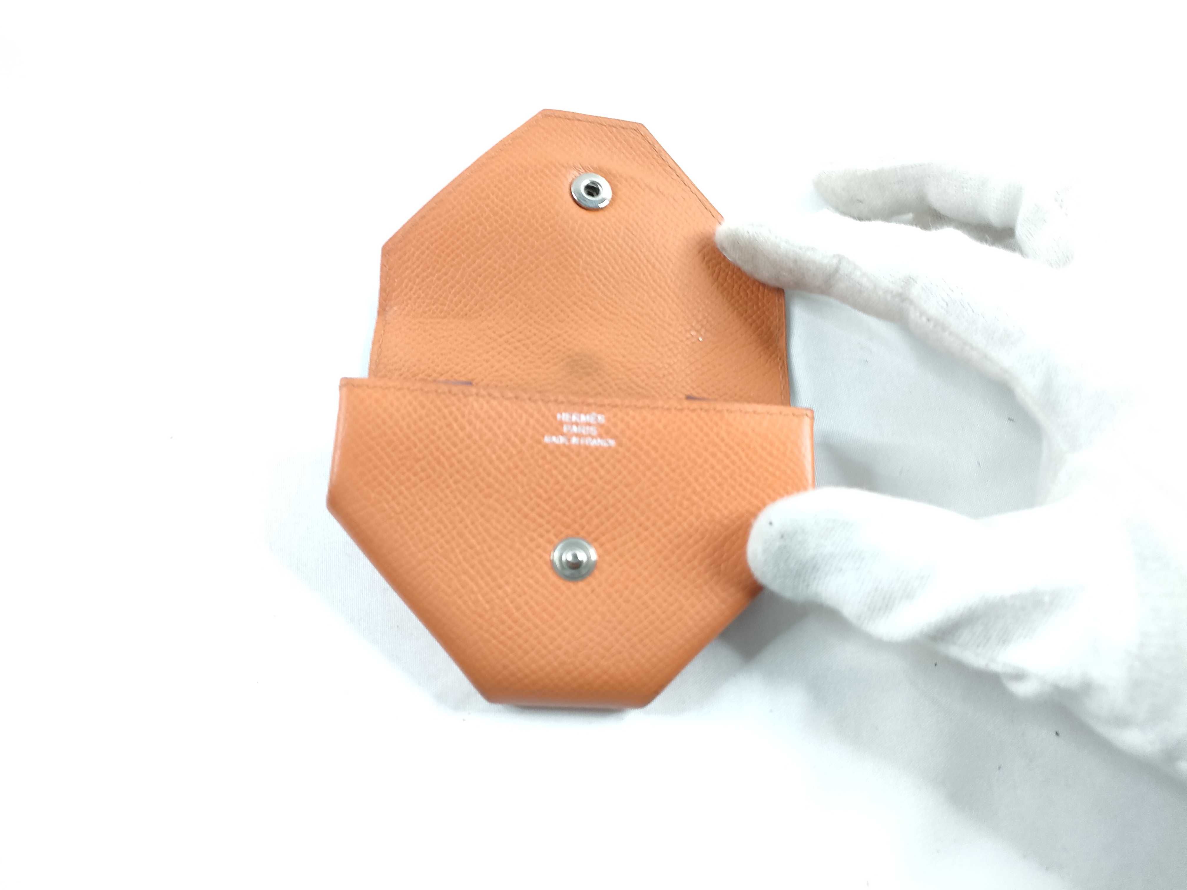 Le 24 Orange Coin Case — view 6