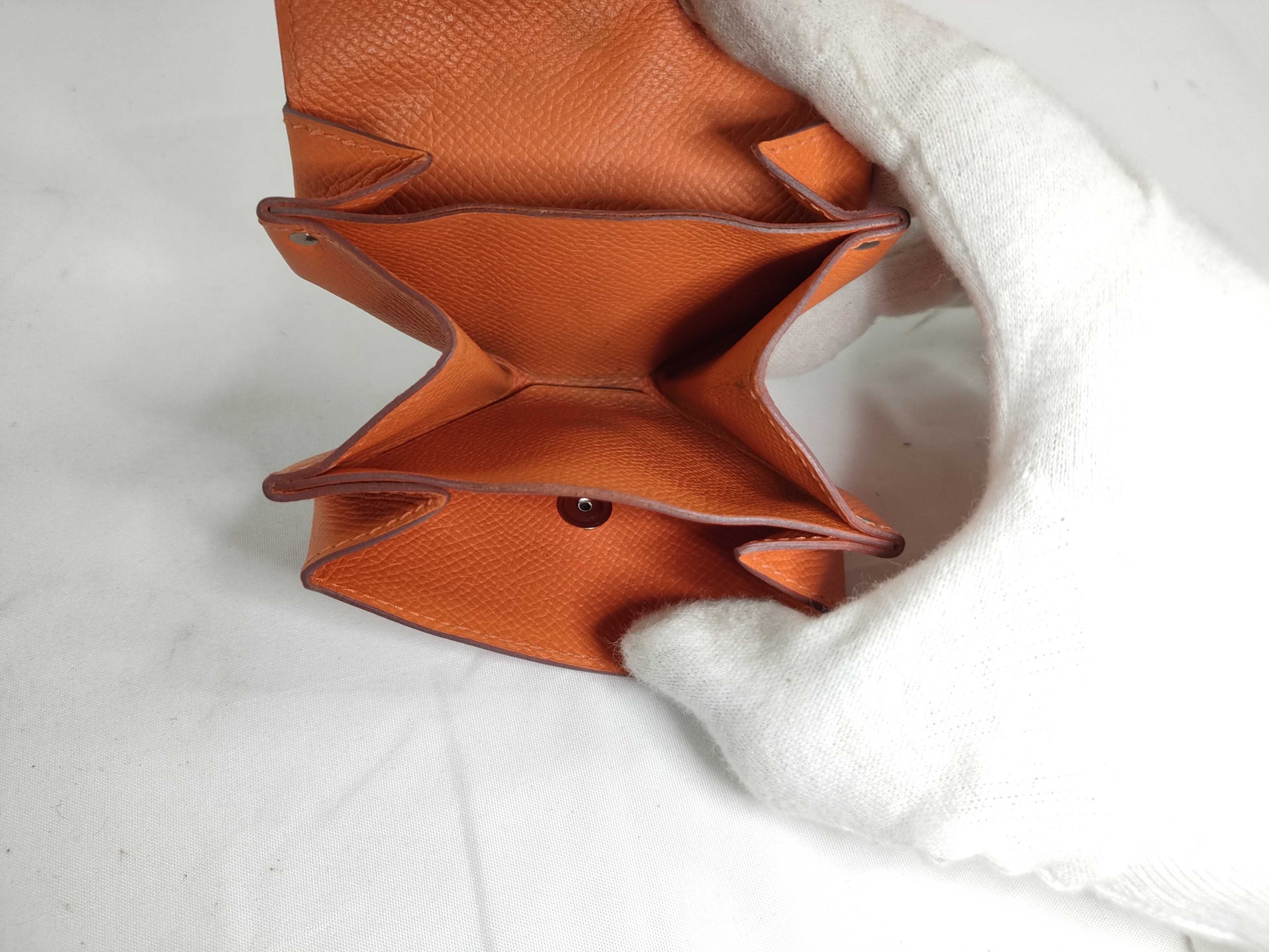 Le 24 Orange Coin Case — view 8