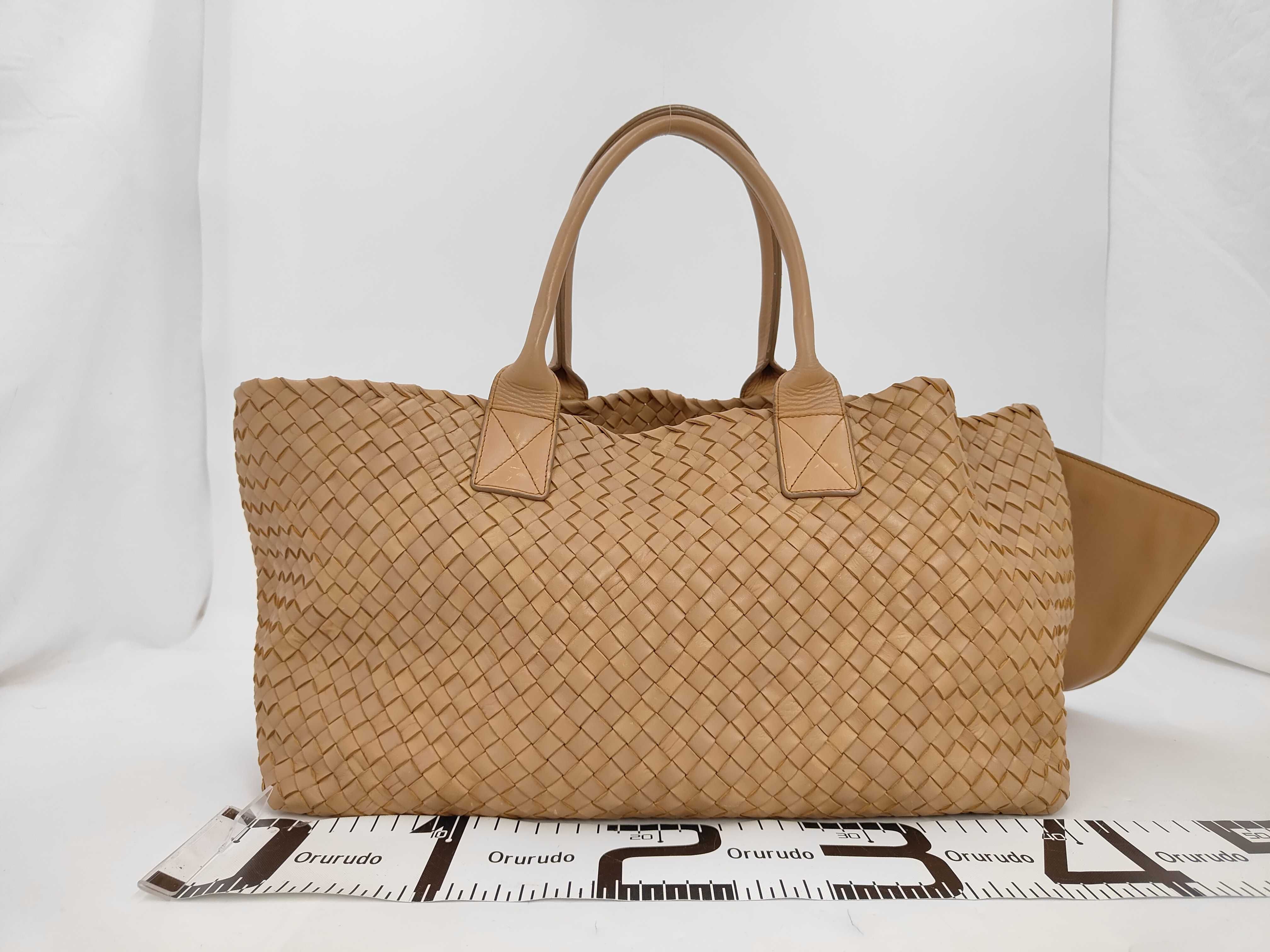 Intrecciato Cabas MM Brown Tote Bag — view 2