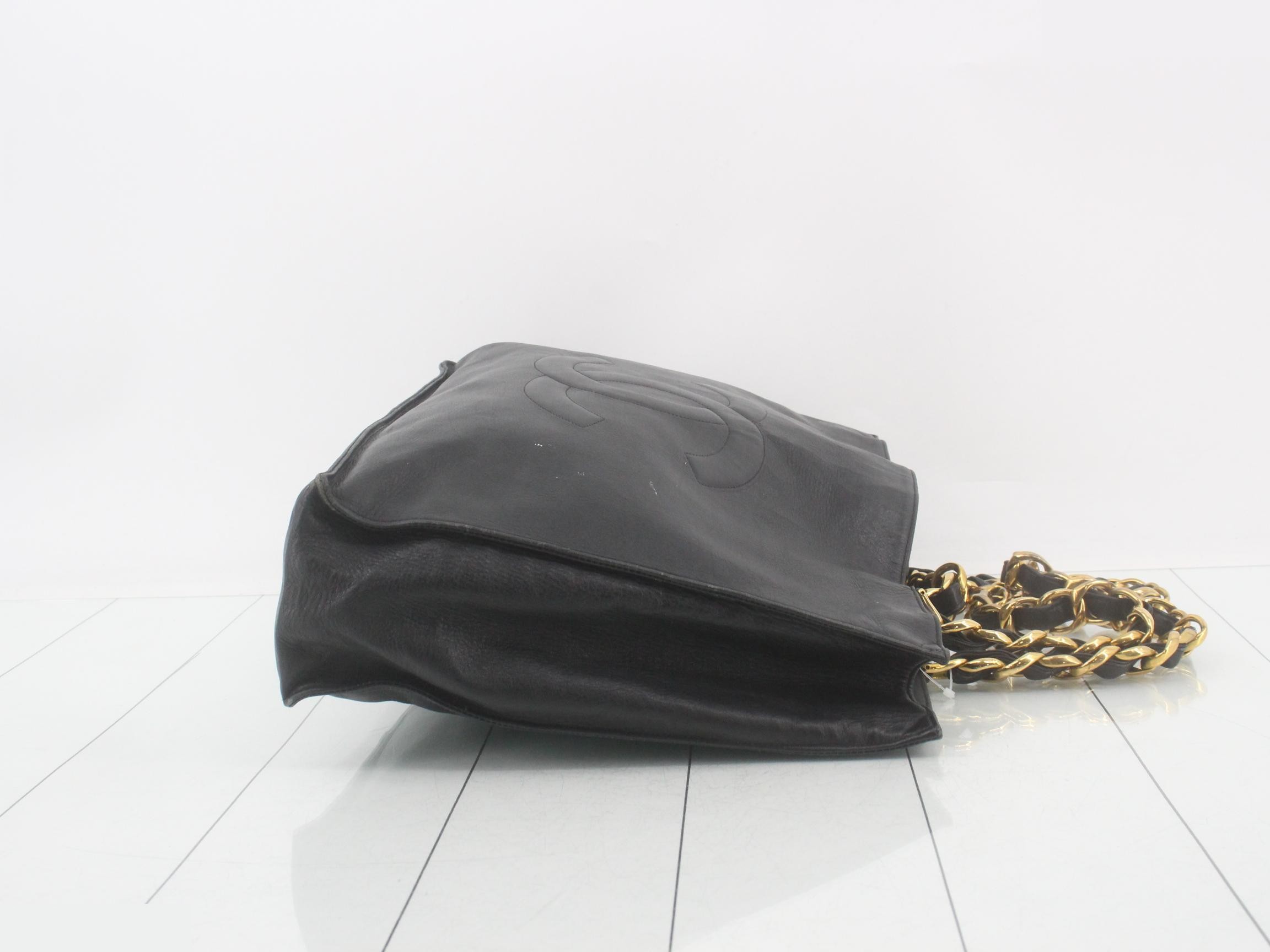 Leather chain tote bag with Coco Mark logo — view 3