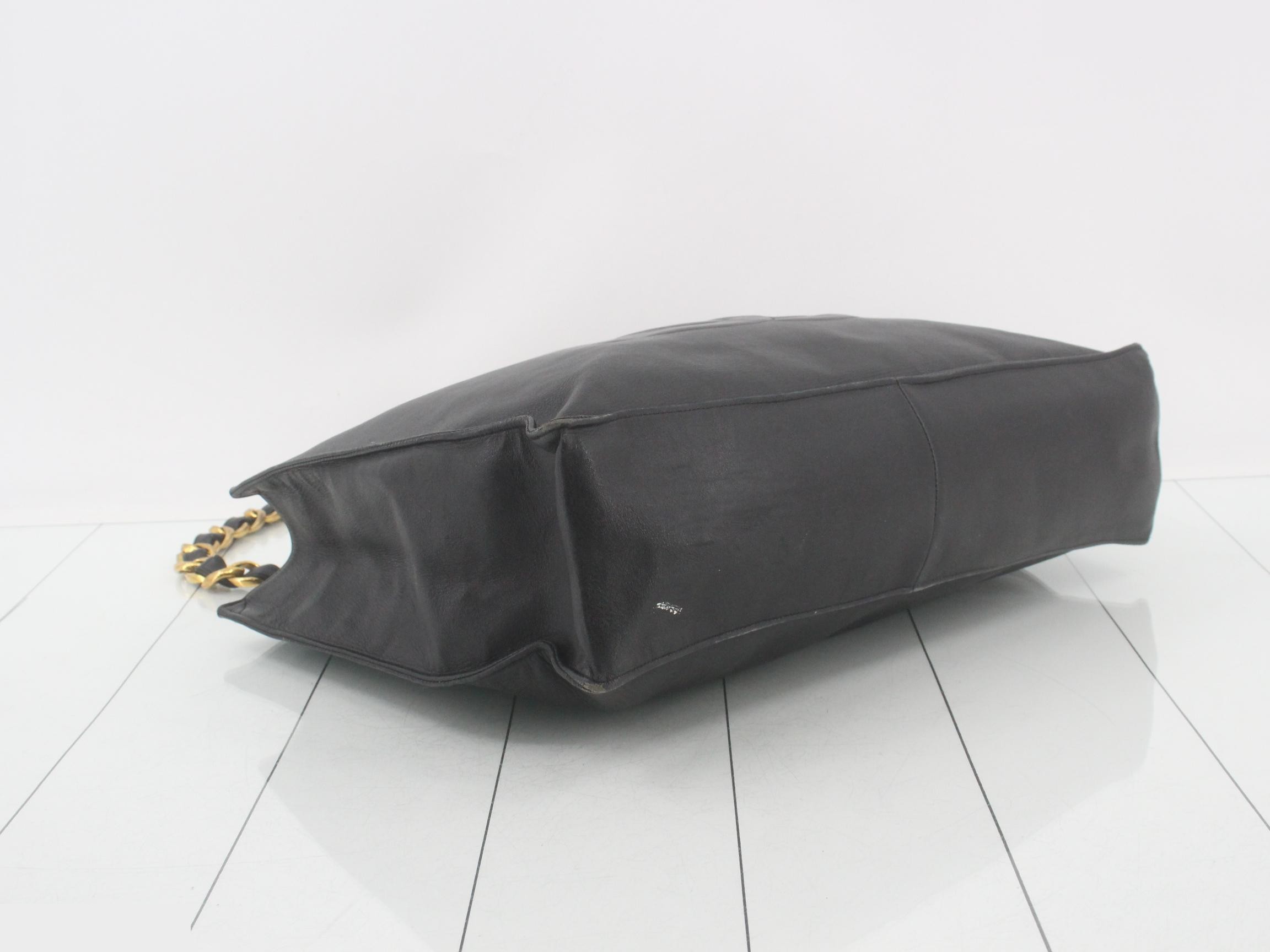 Leather chain tote bag with Coco Mark logo — view 5