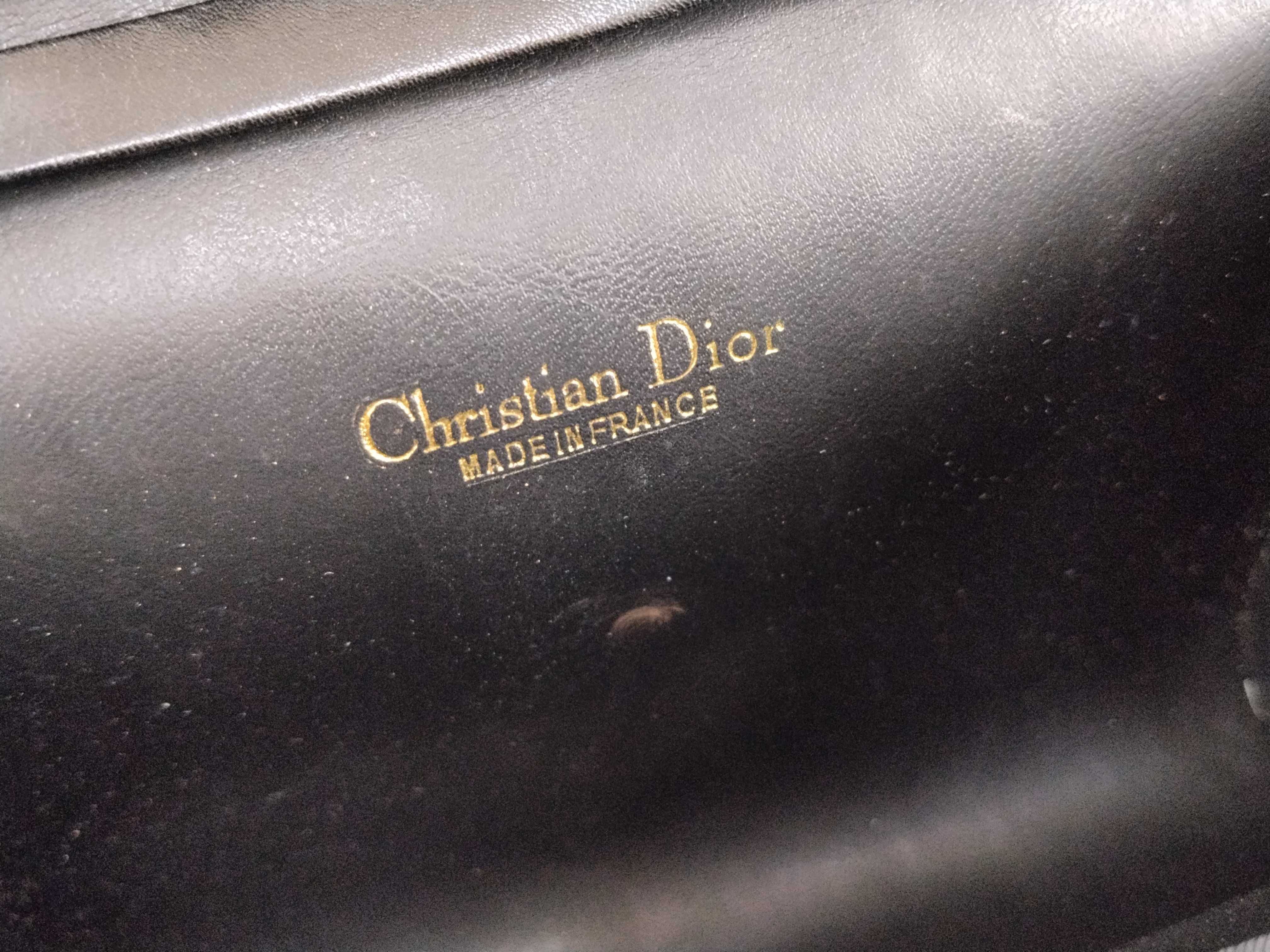 CHRISTIAN Dior Honeycomb Chain Shoulder Bag — view 11