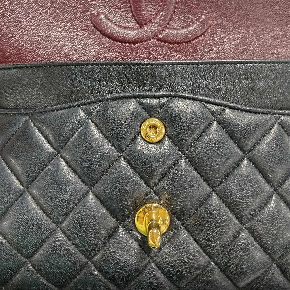 [Individually packaged] Chanel Matelassé 25 Lambskin Double Flap Double Chain Bag, Black with Gold Hardware, 29502603, Serial Number 29, A01112 — view 14