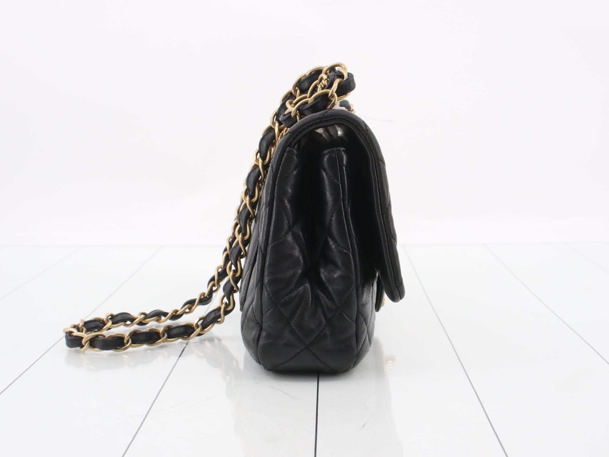Matelassé Black Chain Shoulder Bag — view 4