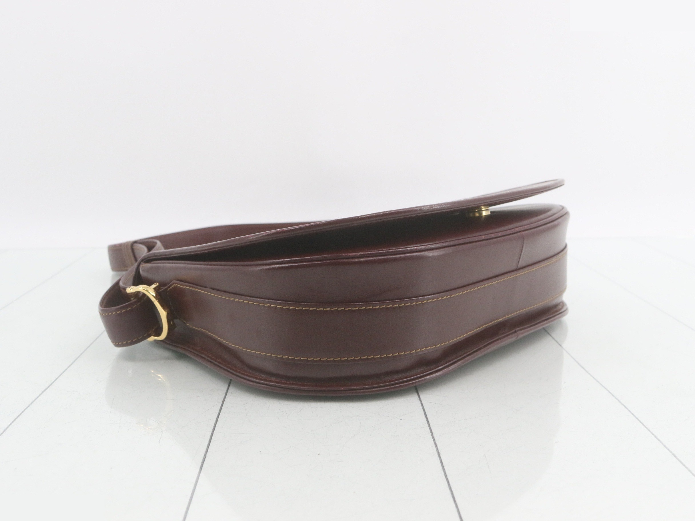 Must Line (Bag) - Shoulder Bag — view 5