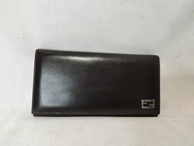 long wallet
