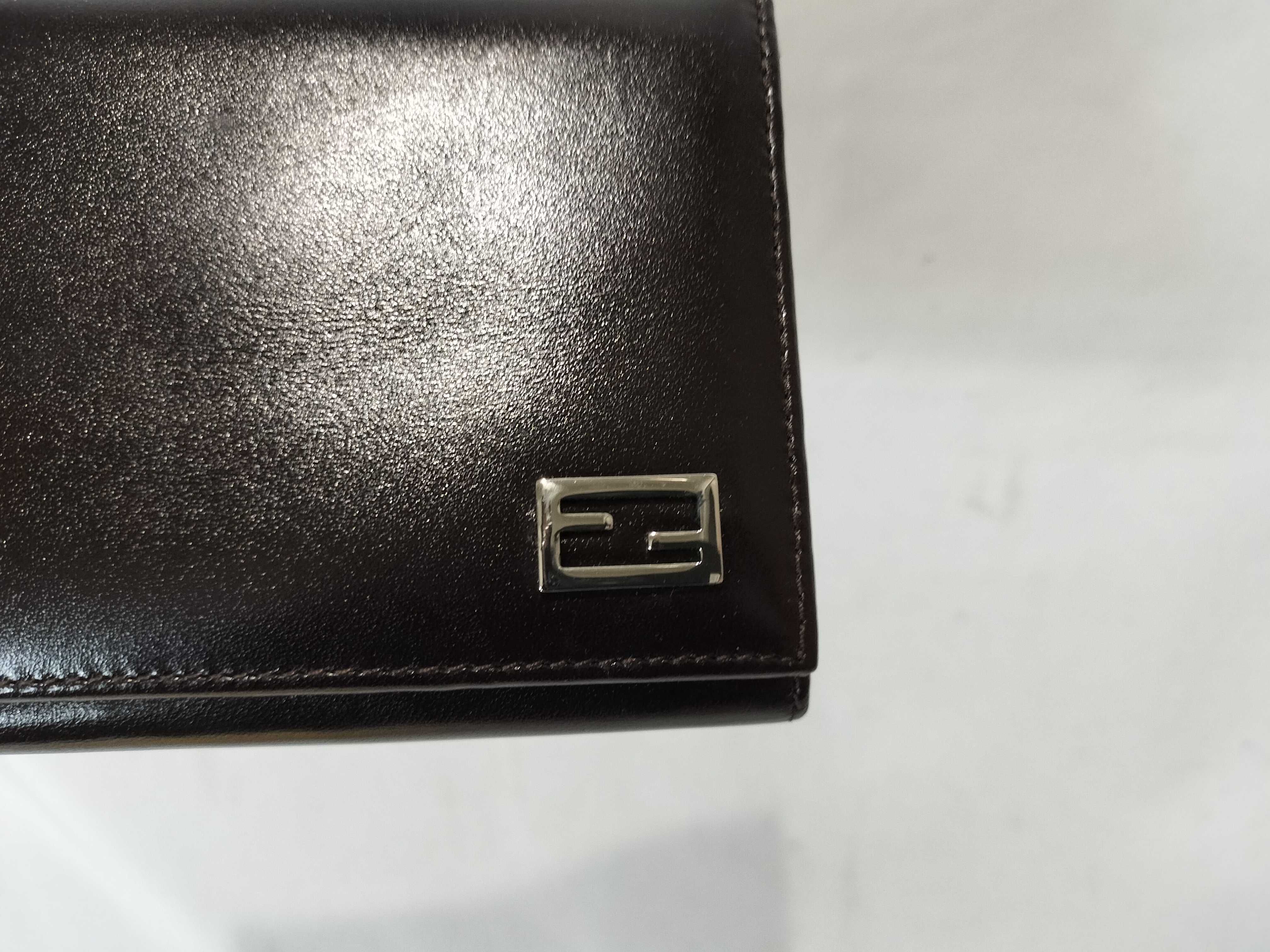 long wallet — view 2