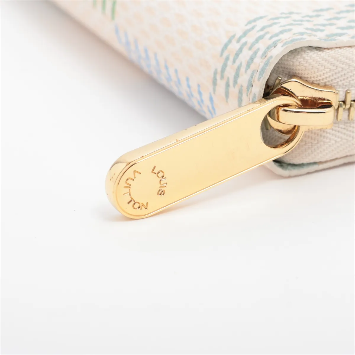 Autre Toile Damier Zippy Wallet N40748 Pistachio Green Round Zip Wallet (RFID detected) — view 14