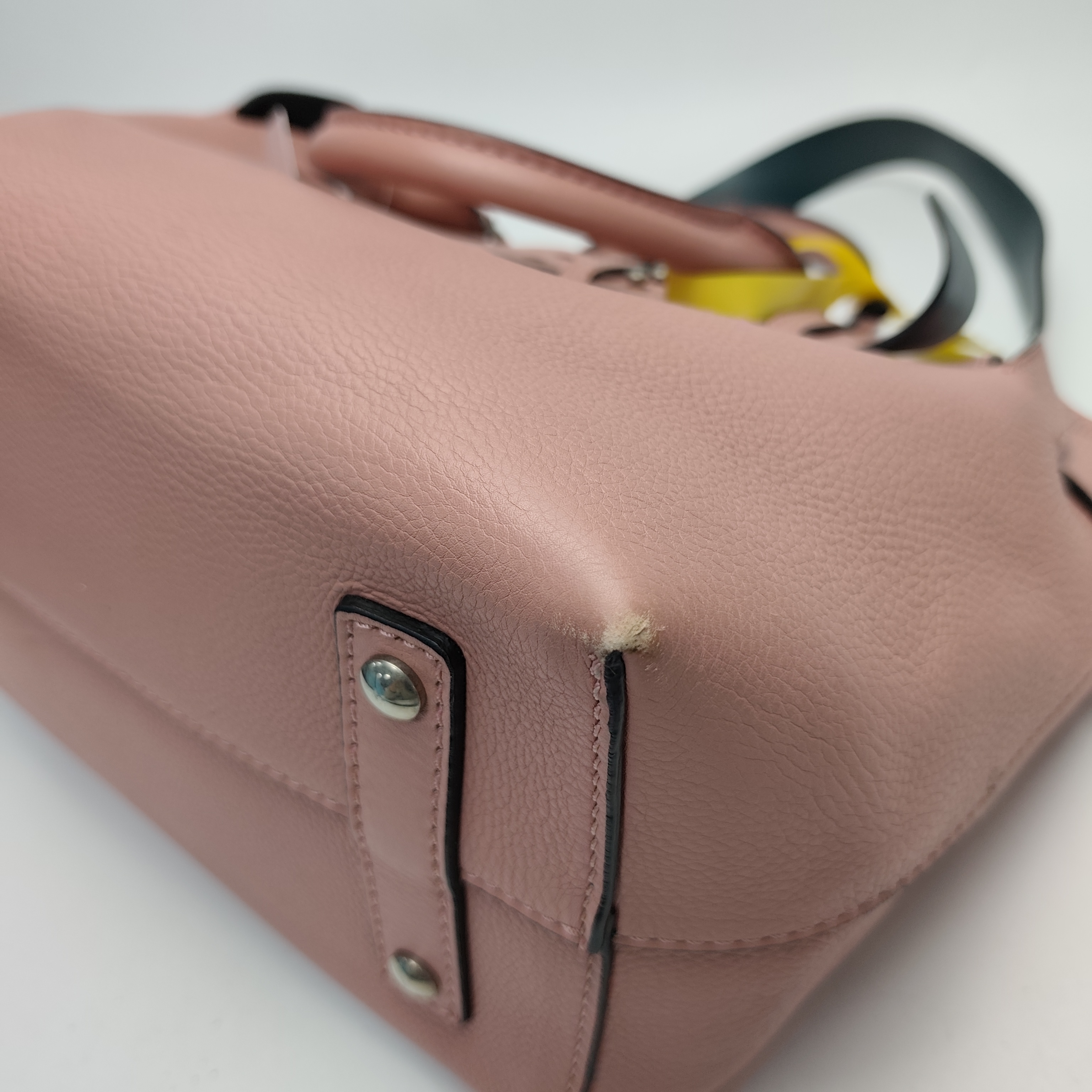 【*Shipped from: China*】BURBERRY Leather Shoulder Bag — view 7