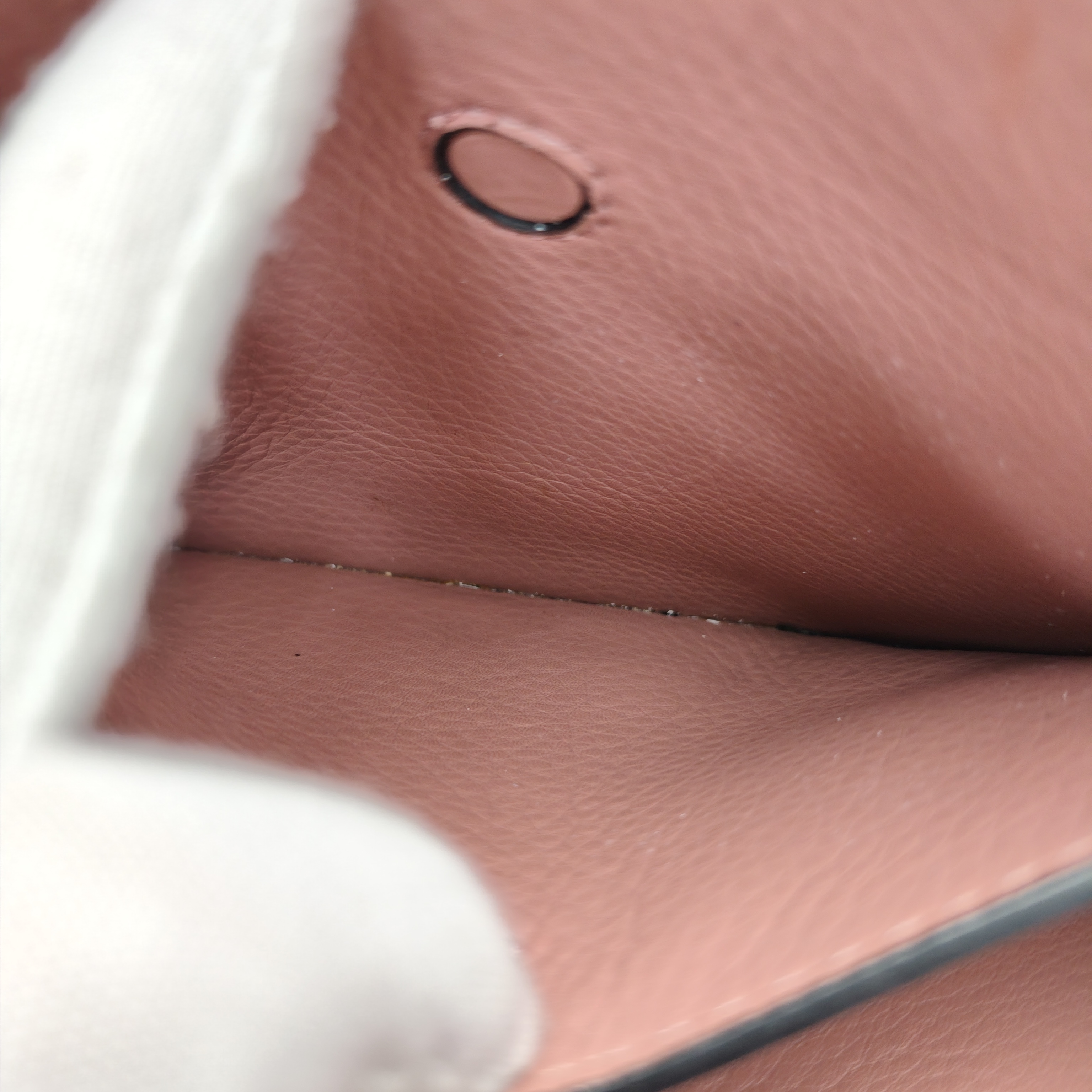 【*Shipped from: China*】BURBERRY Leather Shoulder Bag — view 9