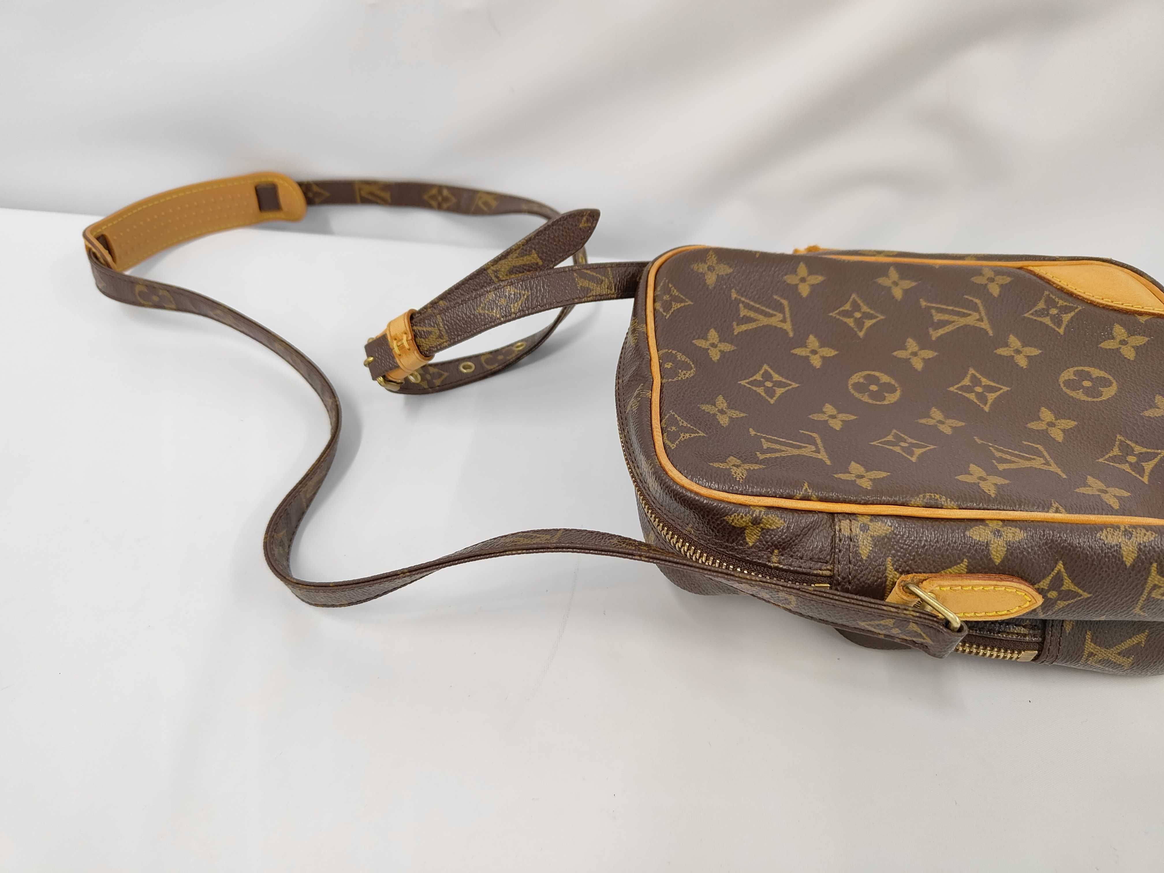 Amazon Leather Shoulder Bag AR0022 Shoulder Bag — view 5