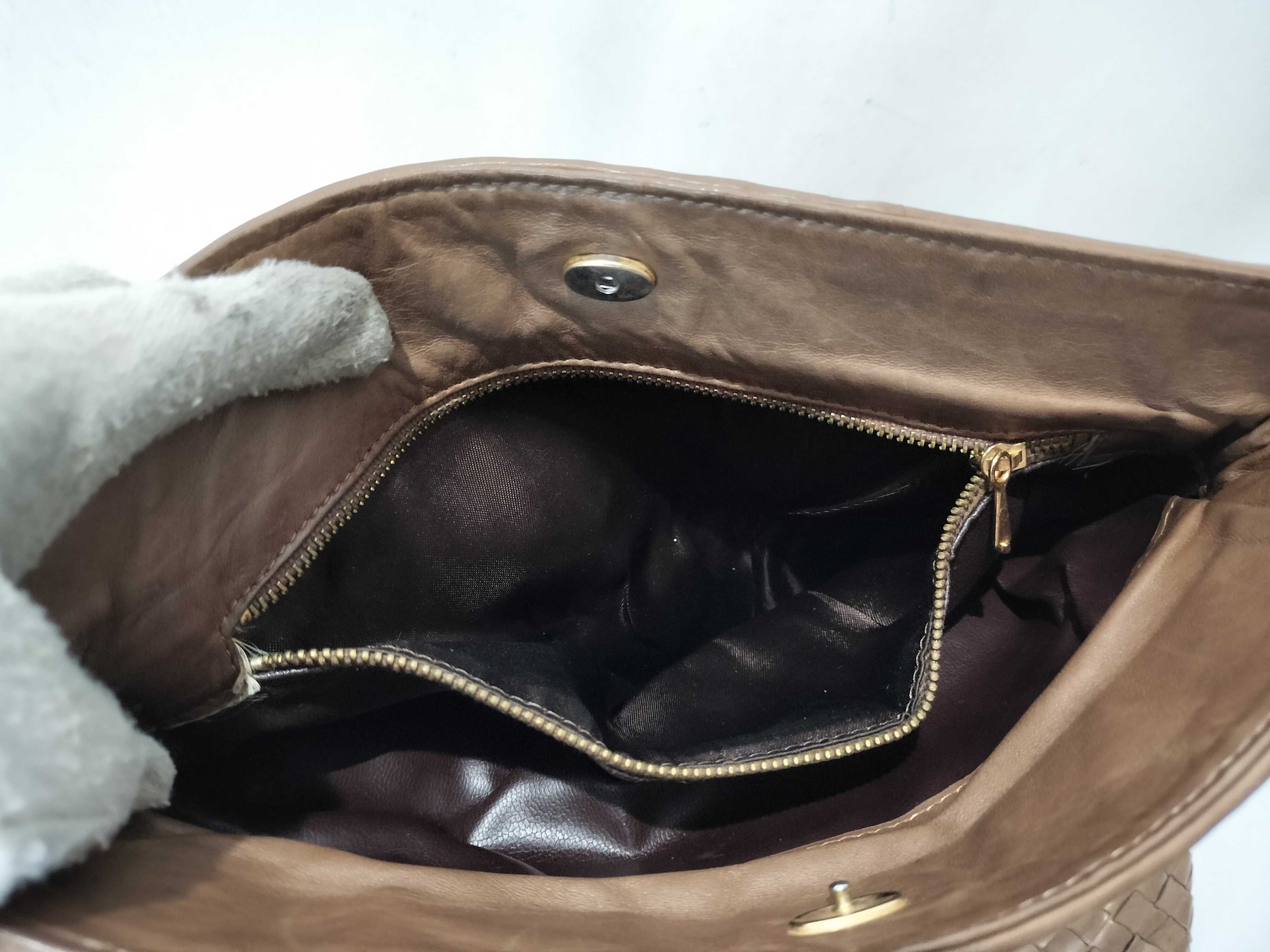 Intrecciato Clutch Bag, Second Bag — view 7