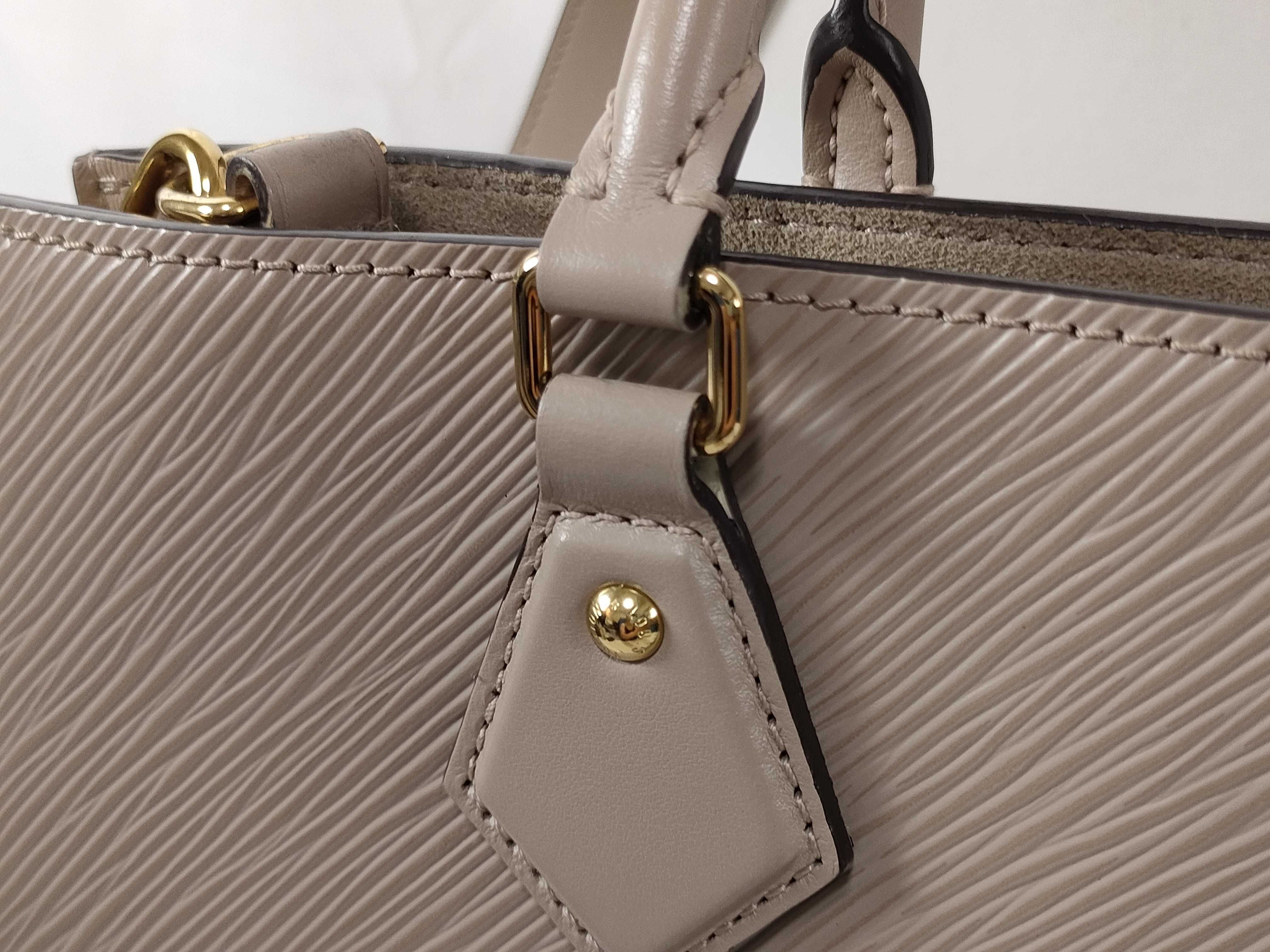 Epi Leather Sac Plat PM M58657 Beige Handbag (RFID detected) — view 3