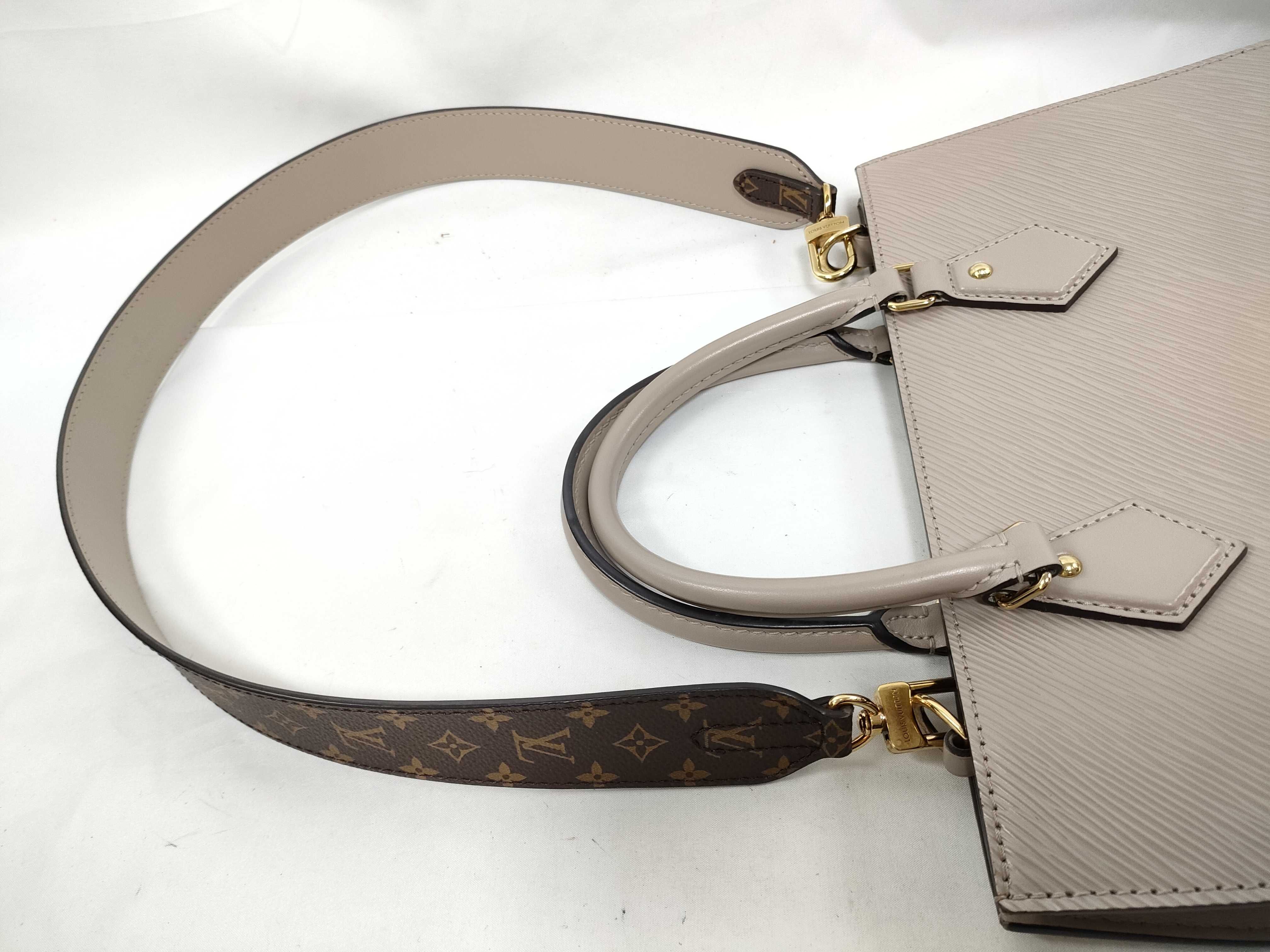 Epi Leather Sac Plat PM M58657 Beige Handbag (RFID detected) — view 4