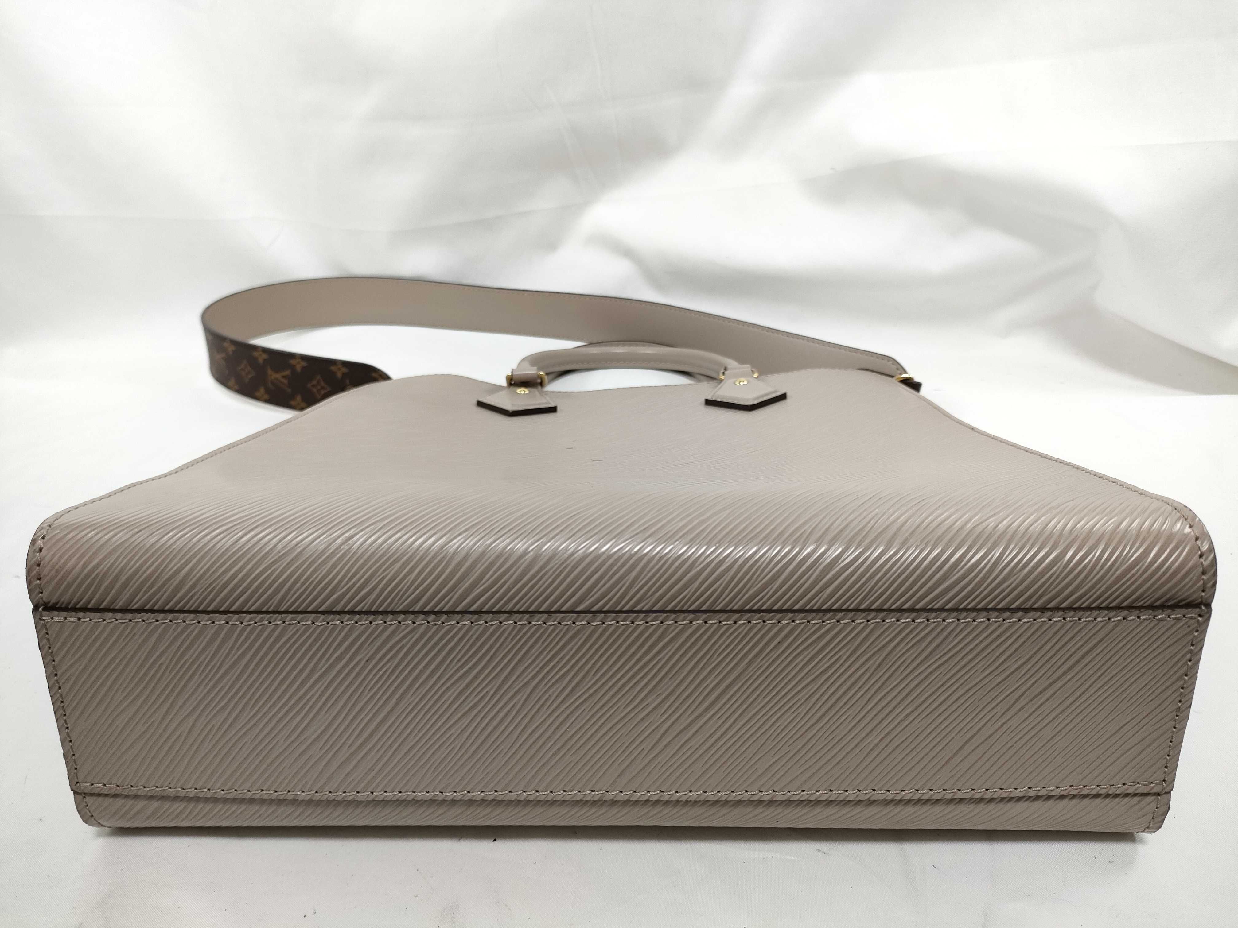 Epi Leather Sac Plat PM M58657 Beige Handbag (RFID detected) — view 6