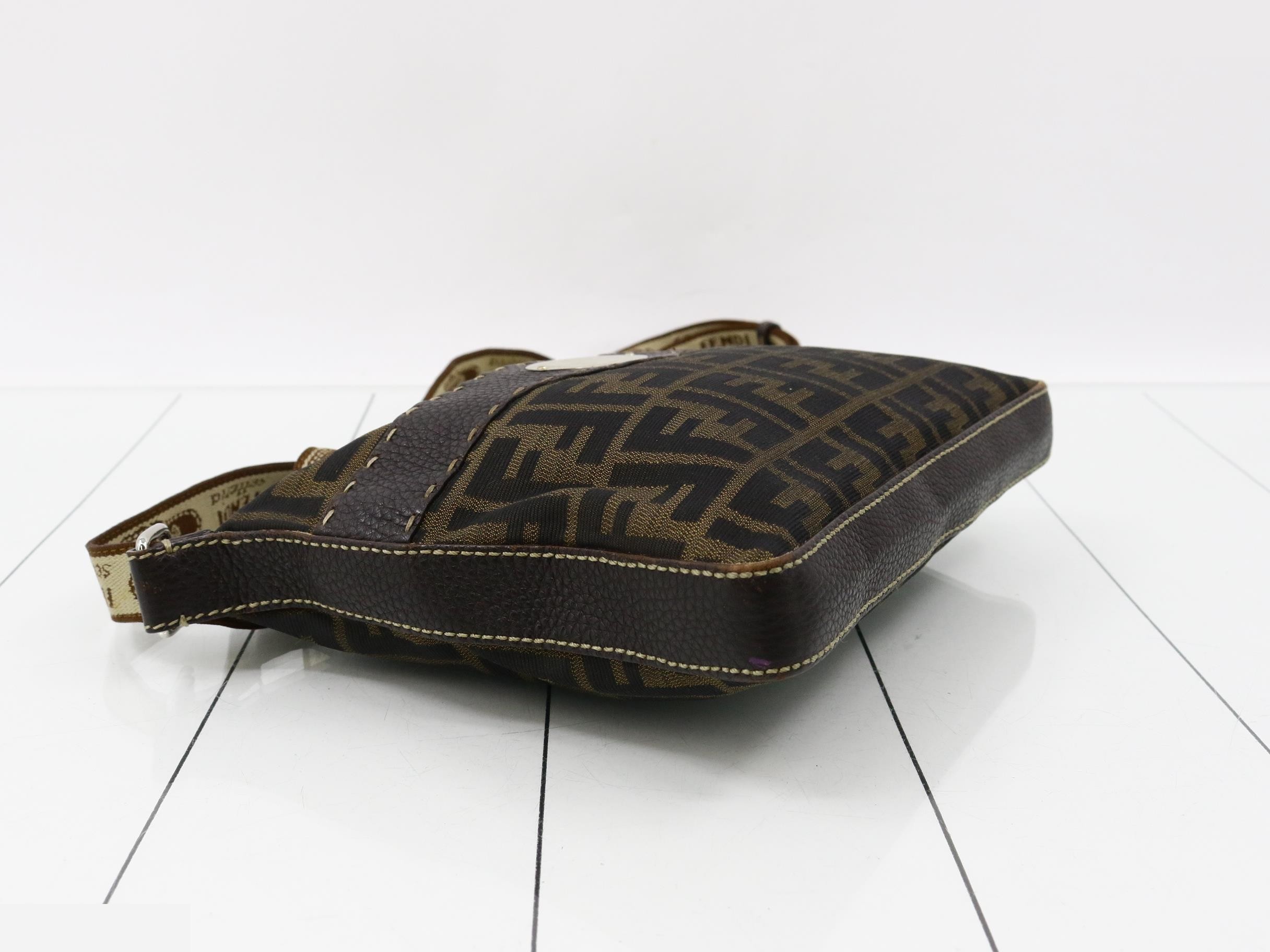 Zucca Shoulder Bag, Canvas/Leather, Brown — view 5
