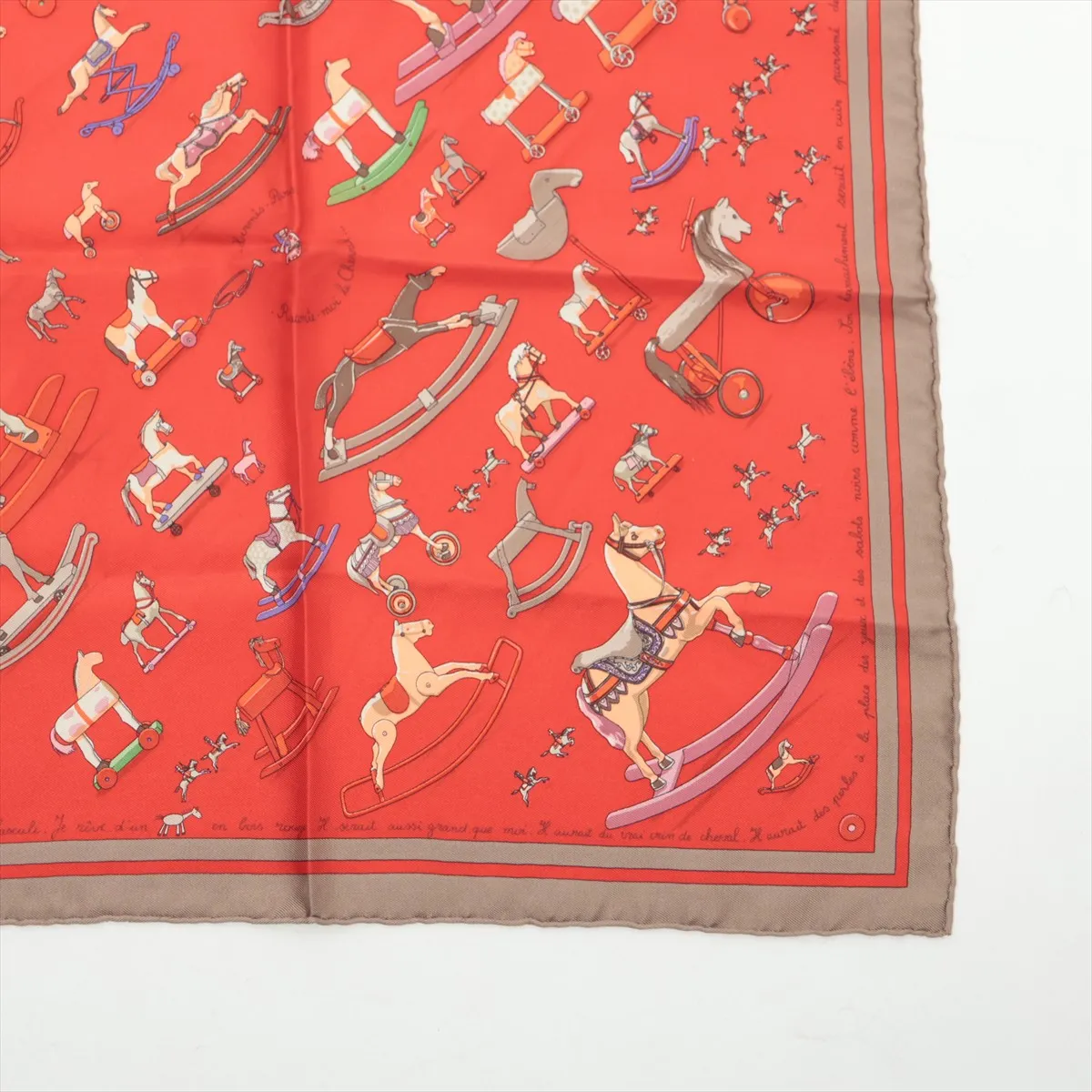 Carre 45 Raconte moi Le Cheval (Talking about horses) scarf, silk, red, with some wear, snags, and fraying. — view 4