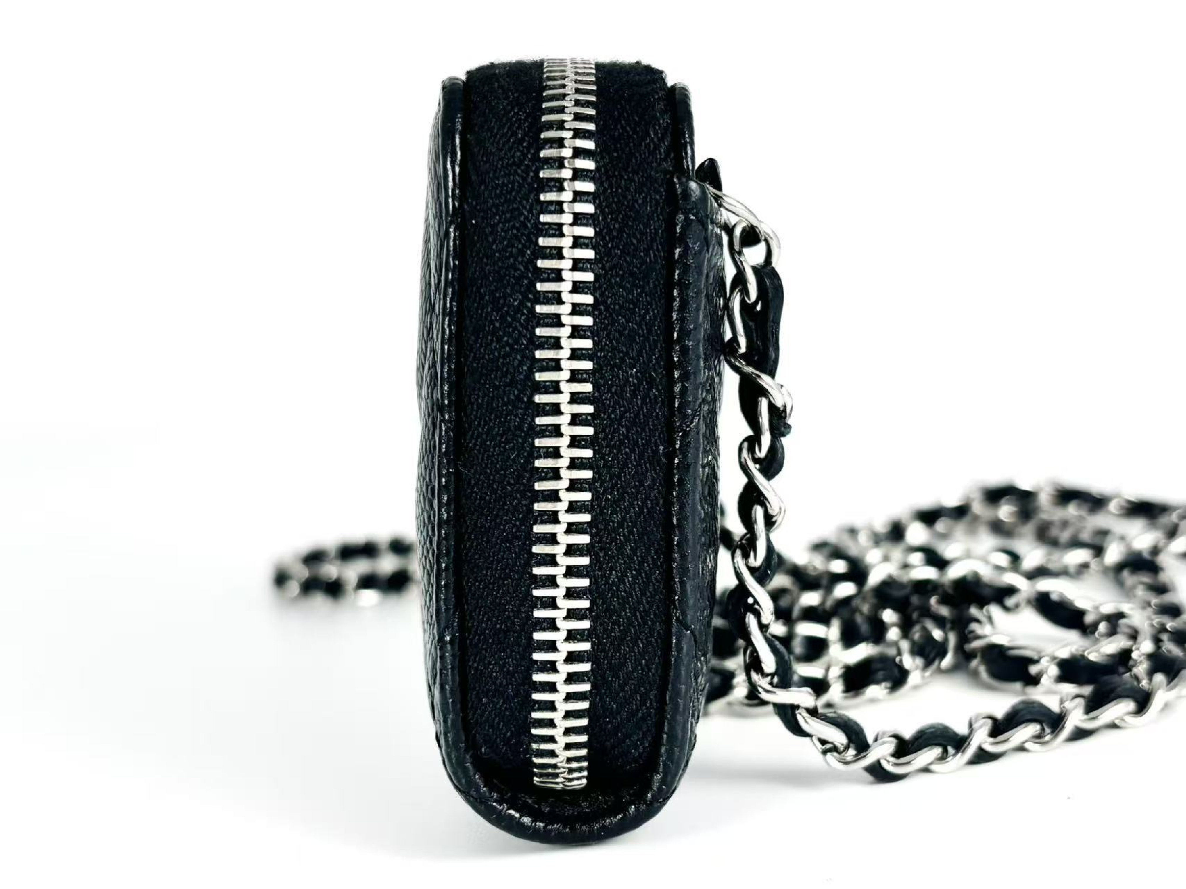 Matelassé Caviar Skin Coin Case Chain Wallet Black Shoulder Bag — view 5