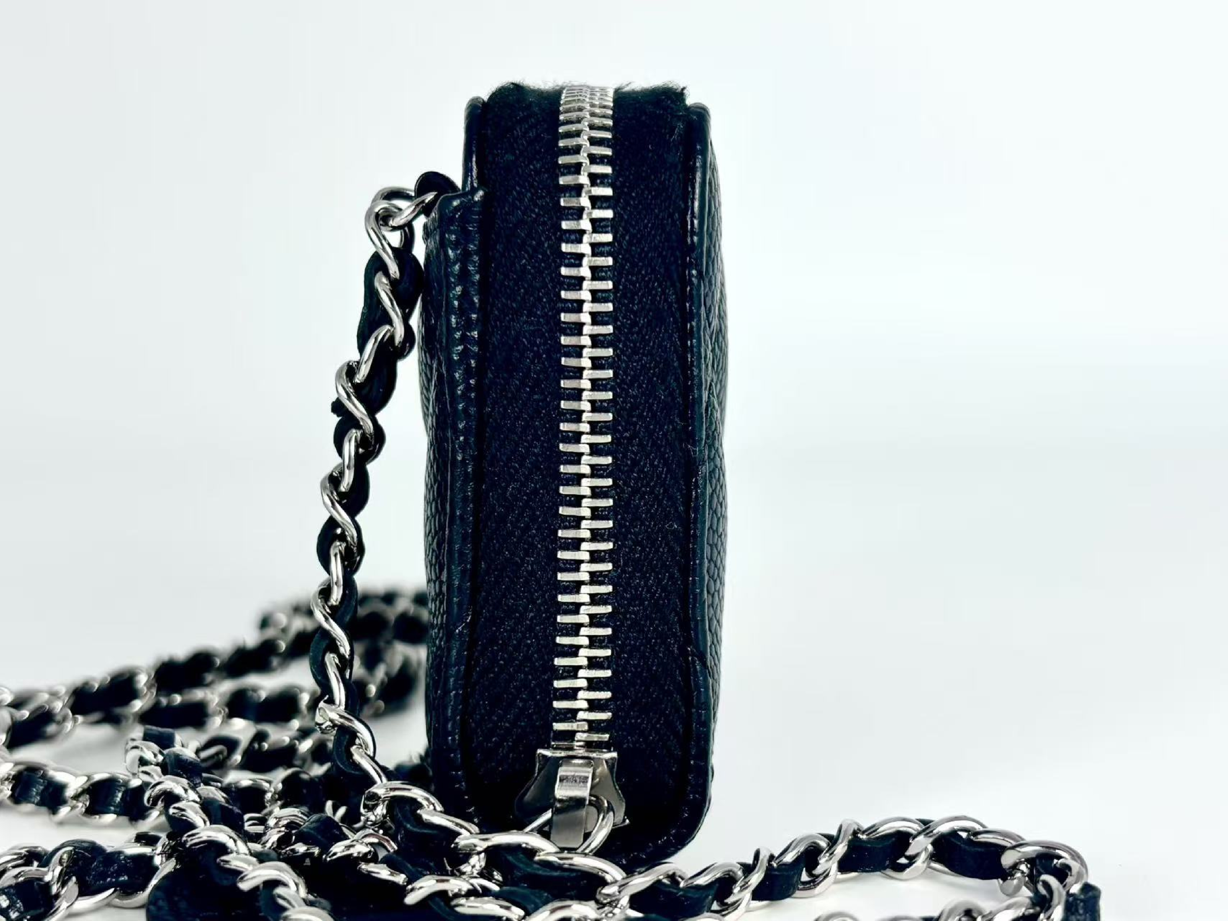 Matelassé Caviar Skin Coin Case Chain Wallet Black Shoulder Bag — view 7