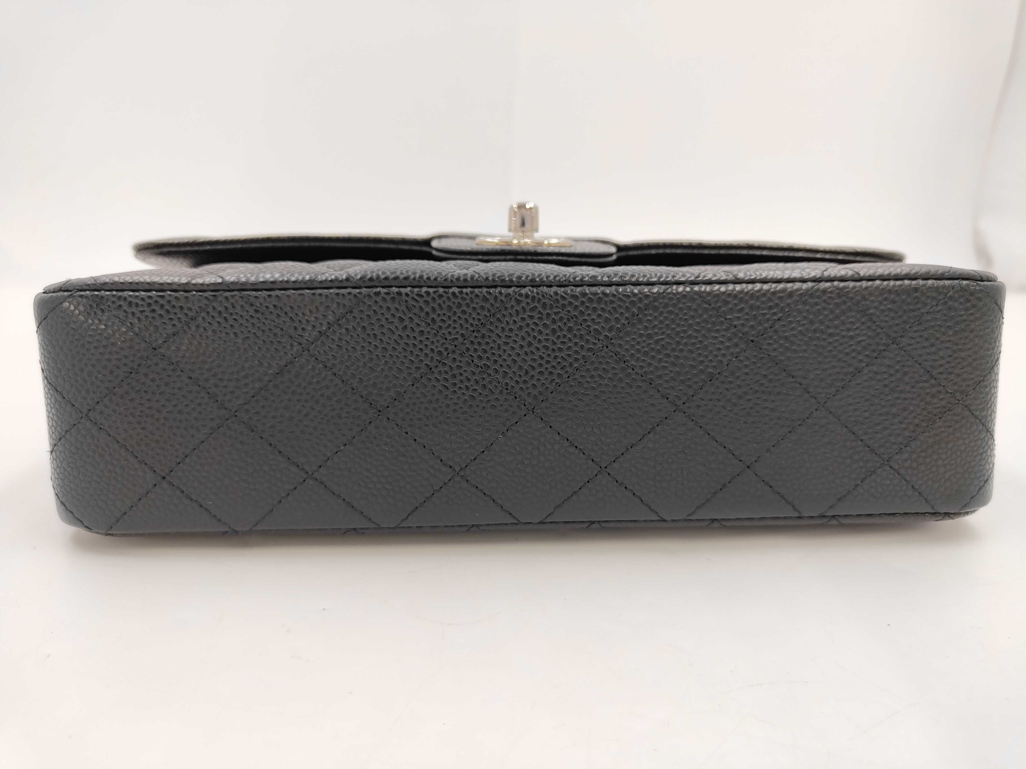 Matelassé 25 Double Flap Double Chain Caviar Shoulder Bag — view 6