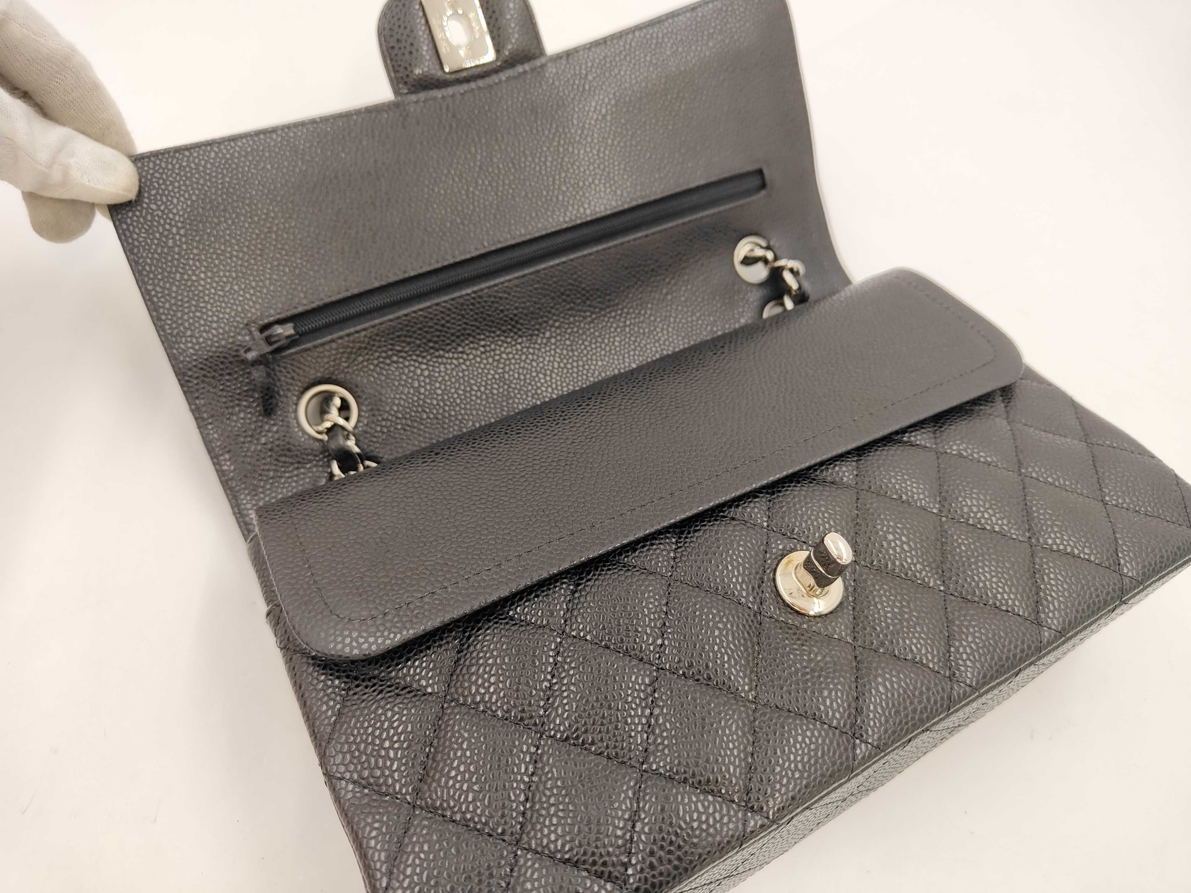 Matelassé 25 Double Flap Double Chain Caviar Shoulder Bag — view 7