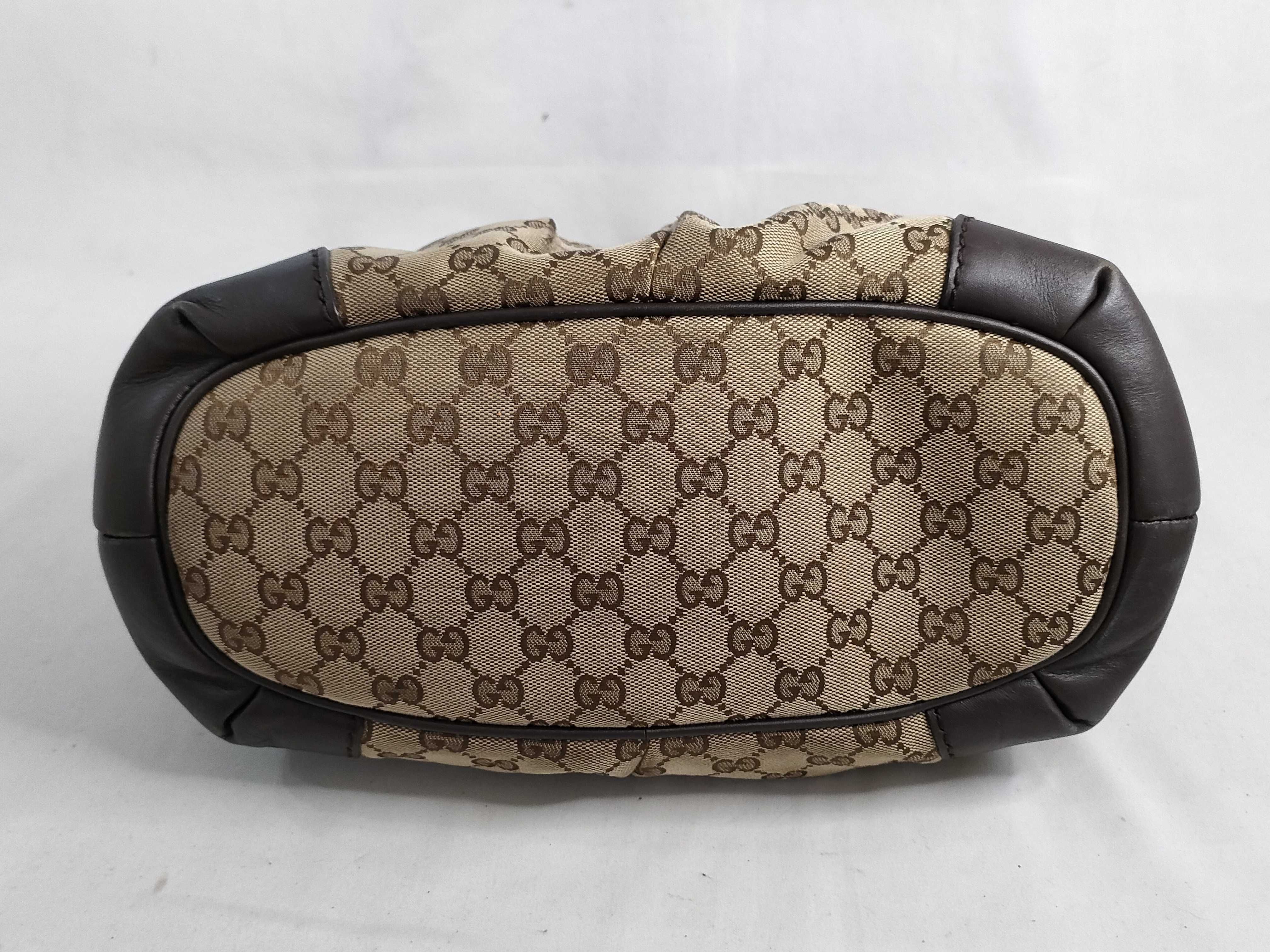 GG Canvas Gucci Sukey Handbag GG Canvas 247902 Handbag — view 7