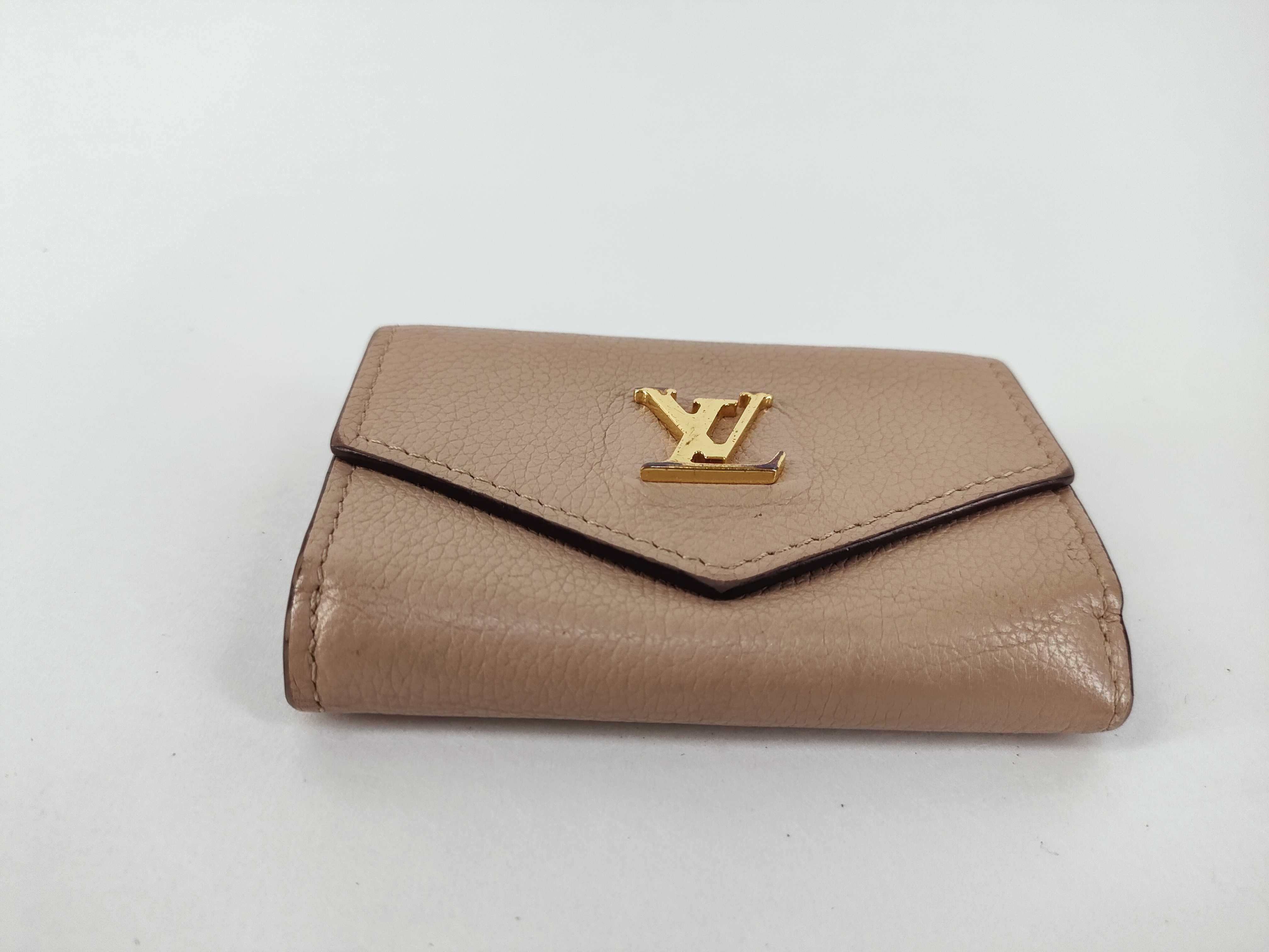 Monogram Louis Vuitton M69340 Portefeuille Lockmini IC Tag Tri-fold Wallet Beige — view 5