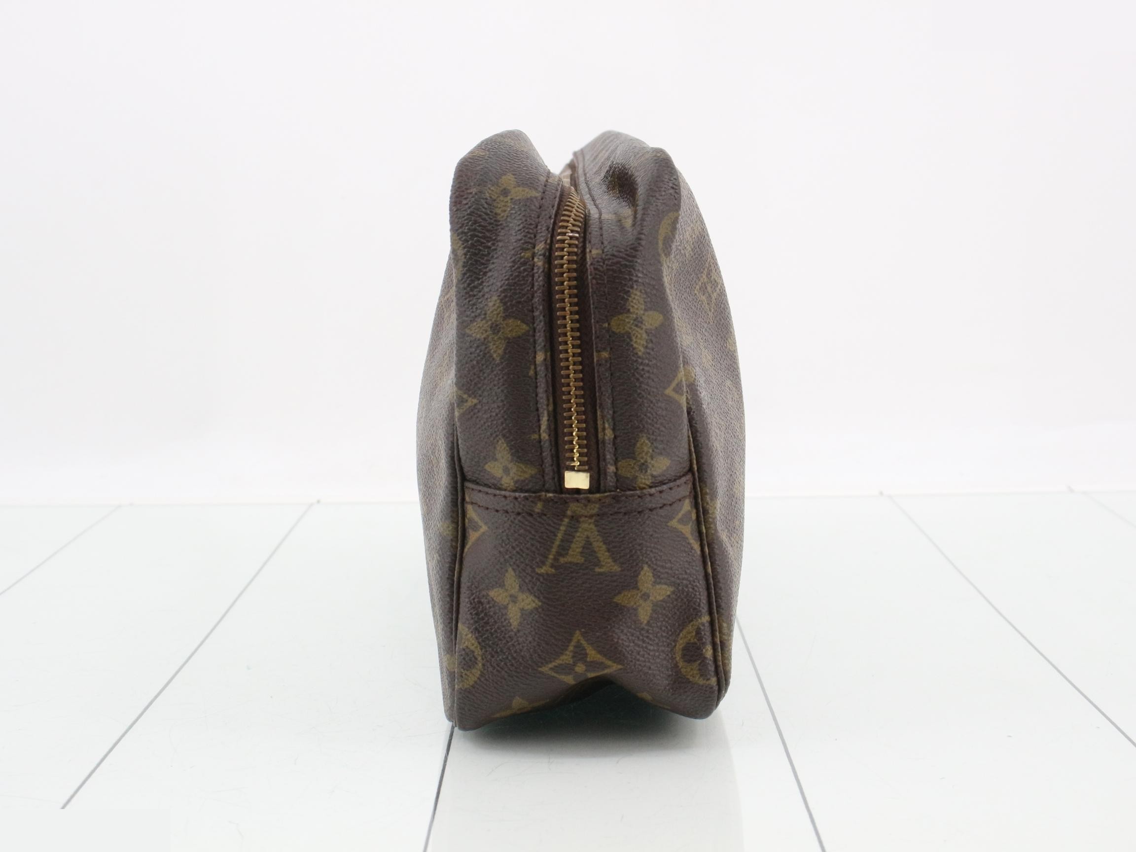 Trousses Toilette 28 Monogram M47522 — view 3
