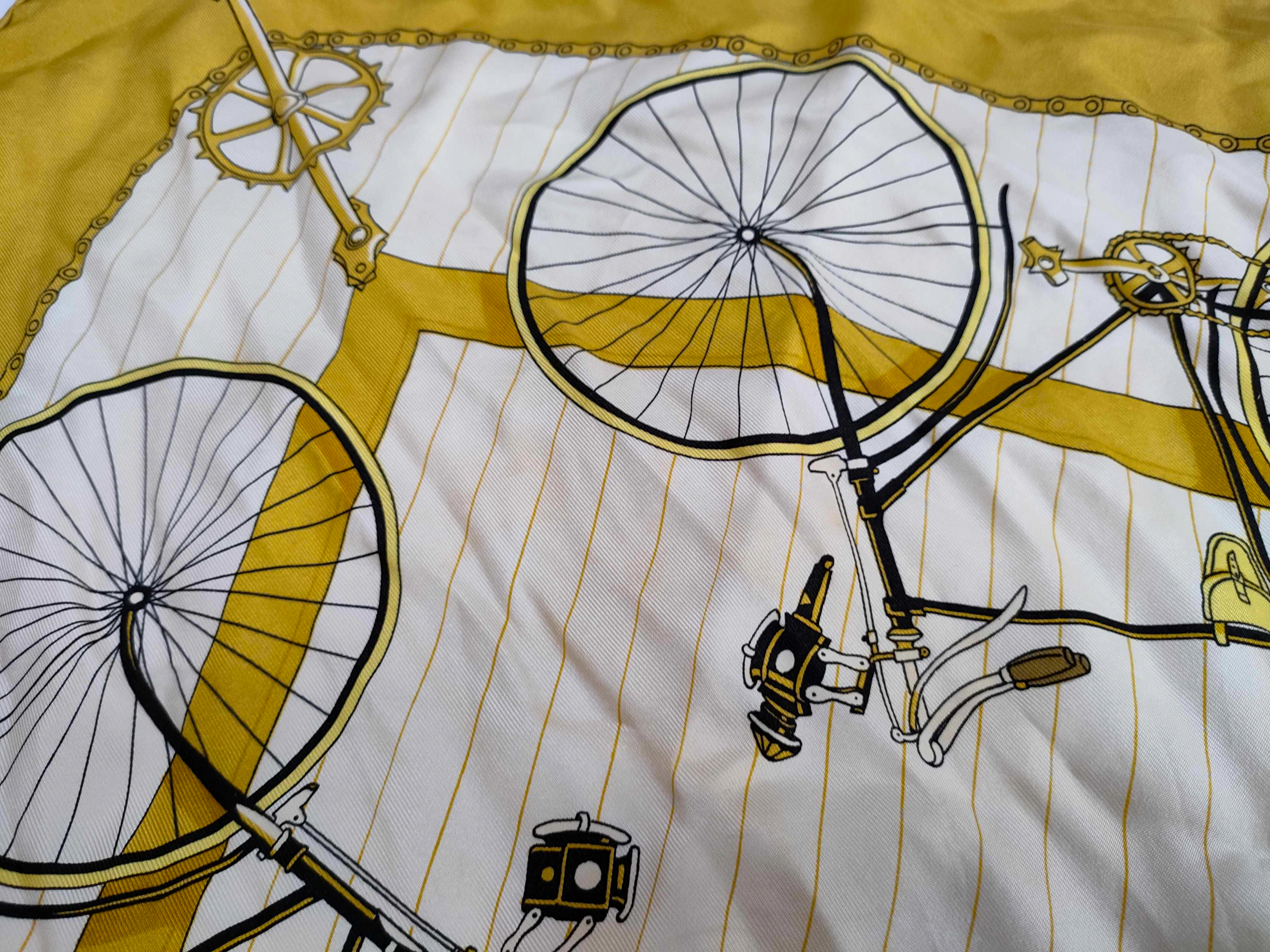 Carre 90 LES BECANES (Bicycle) Silk Other Accessories — view 4