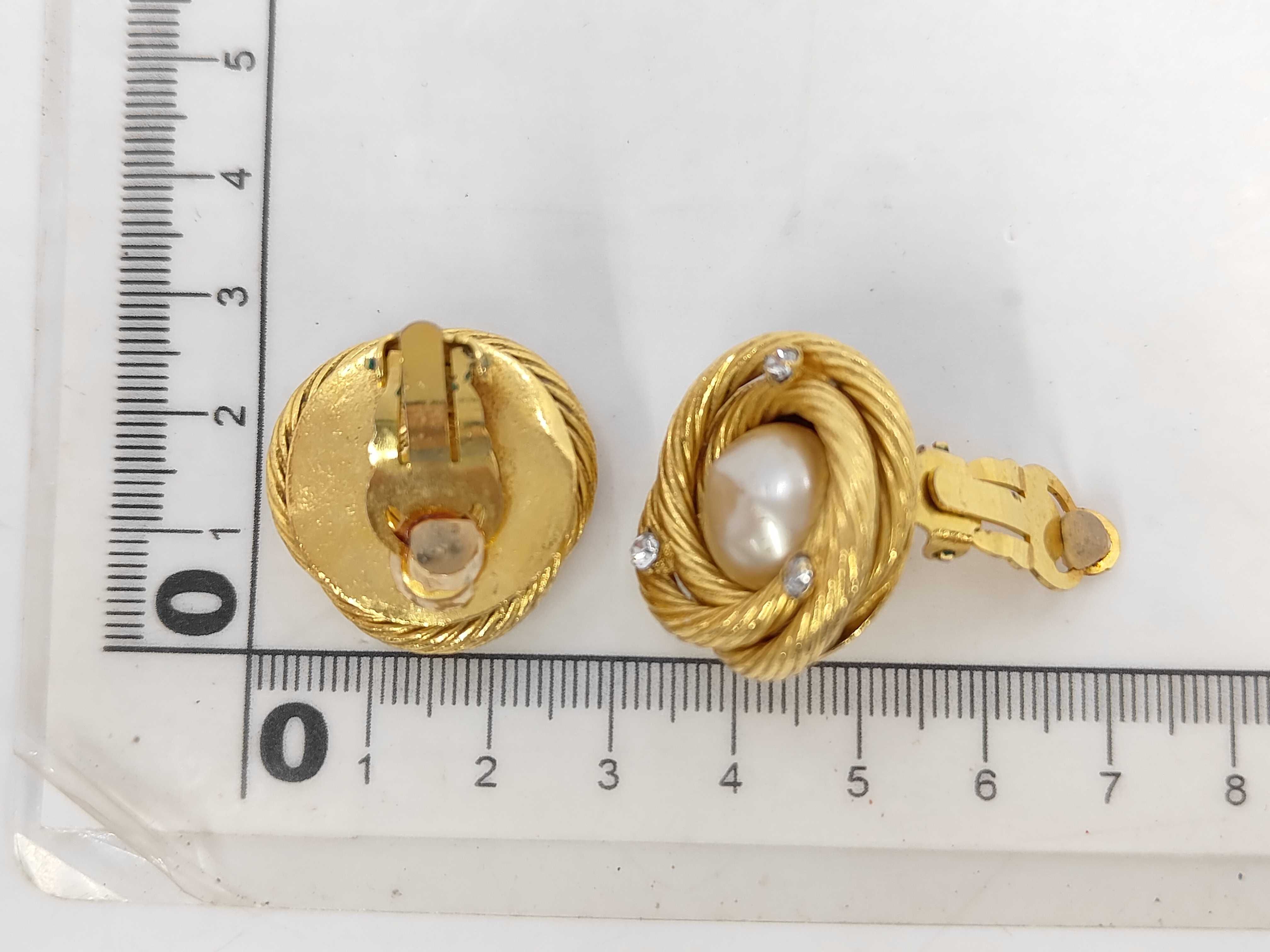 fake pearl earrings — view 6