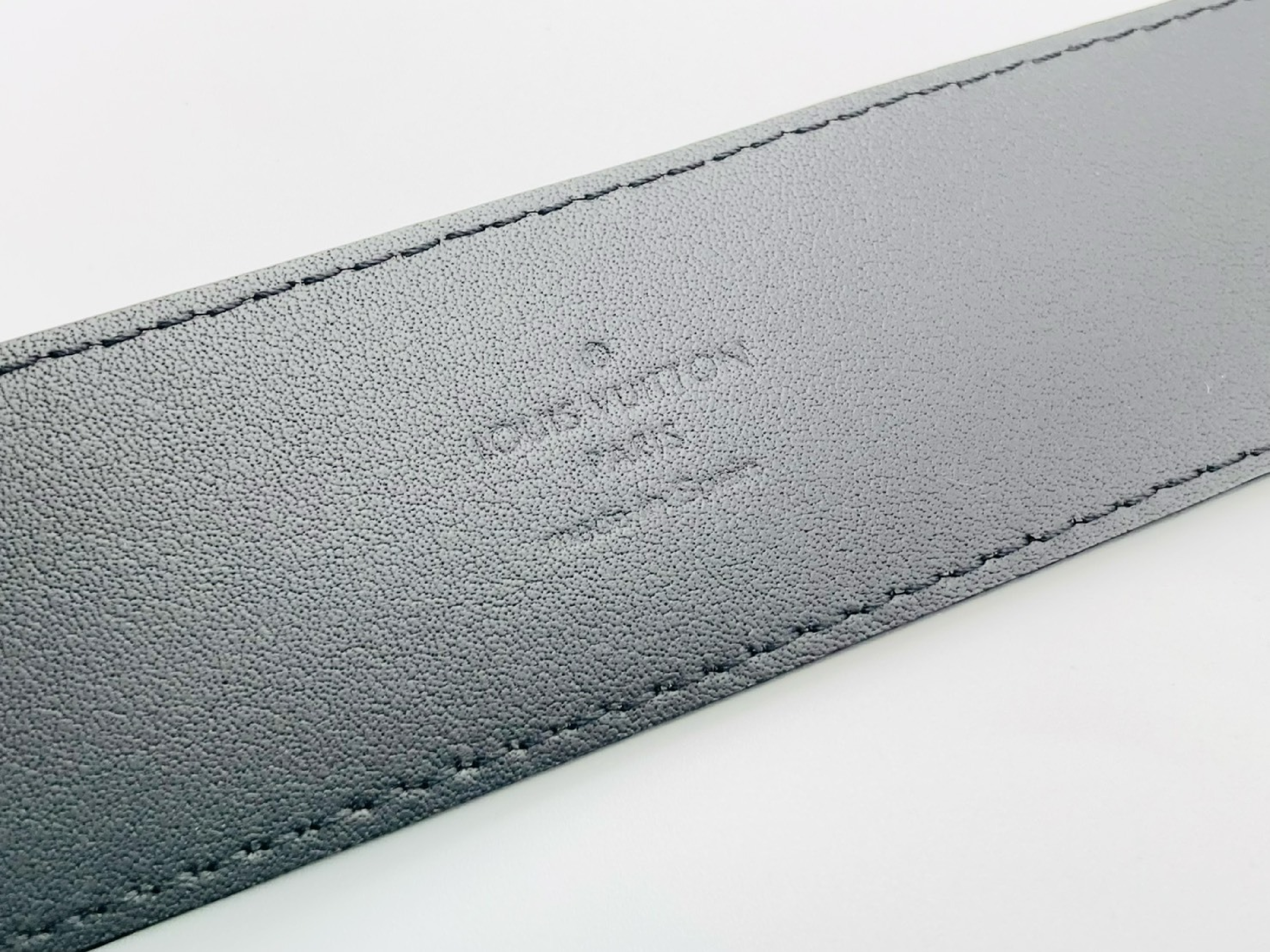 M9229 Epi Leather Belt with LV Initials, Black — view 3