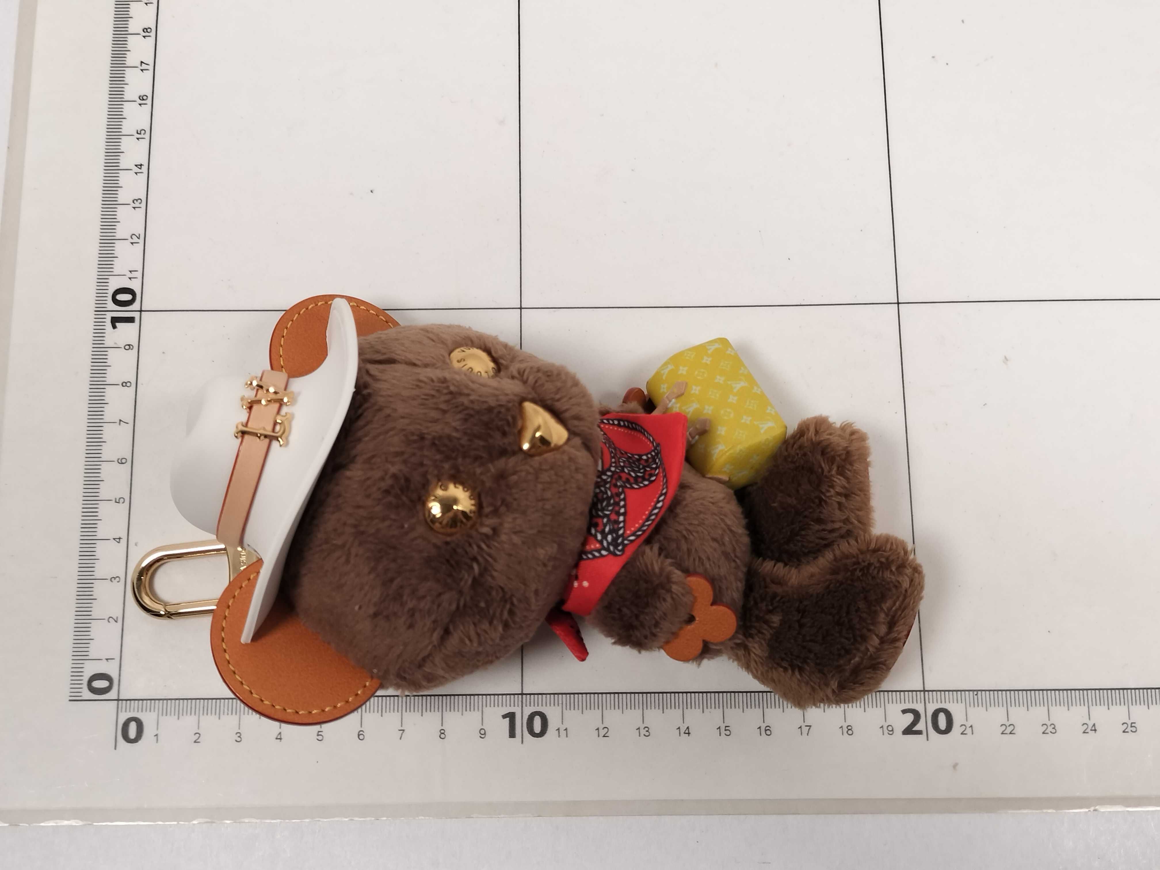 Bag Charm LV Louis Bear M03176 Faux Fur Leather Charm — view 3