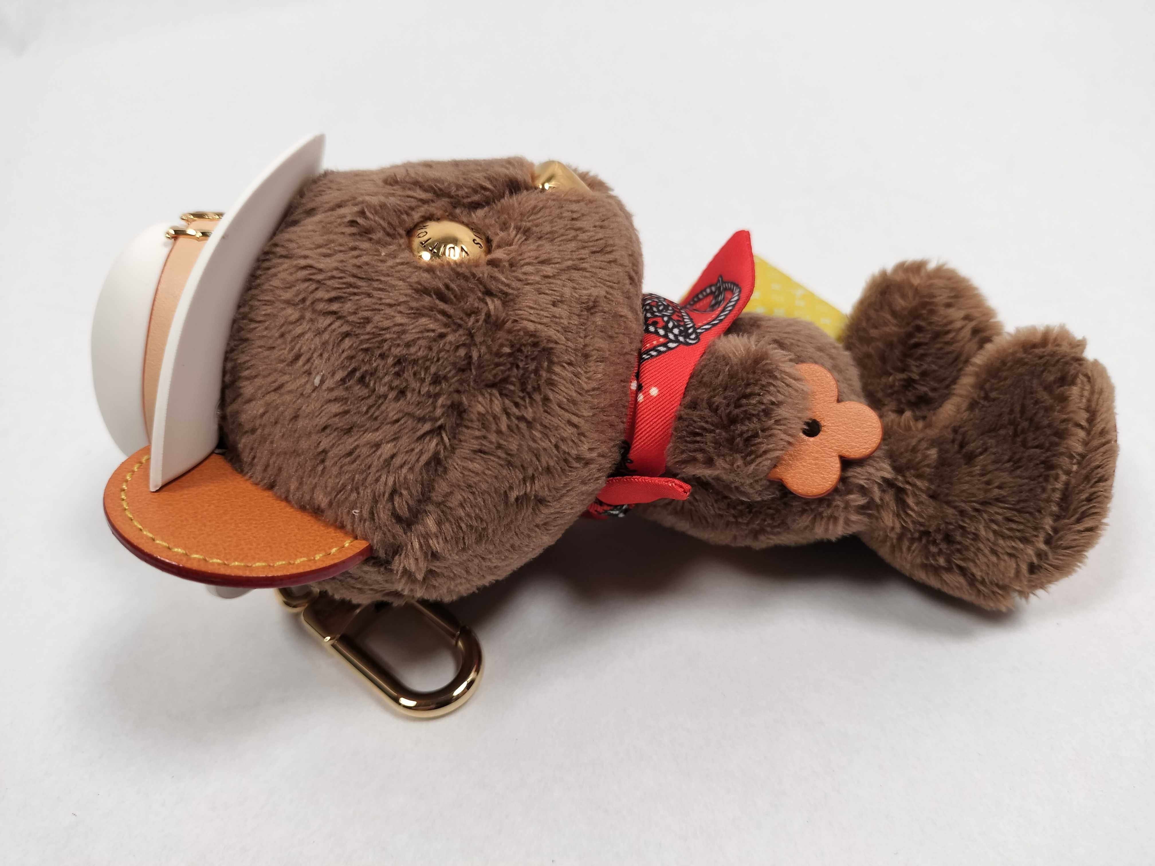 Bag Charm LV Louis Bear M03176 Faux Fur Leather Charm — view 8